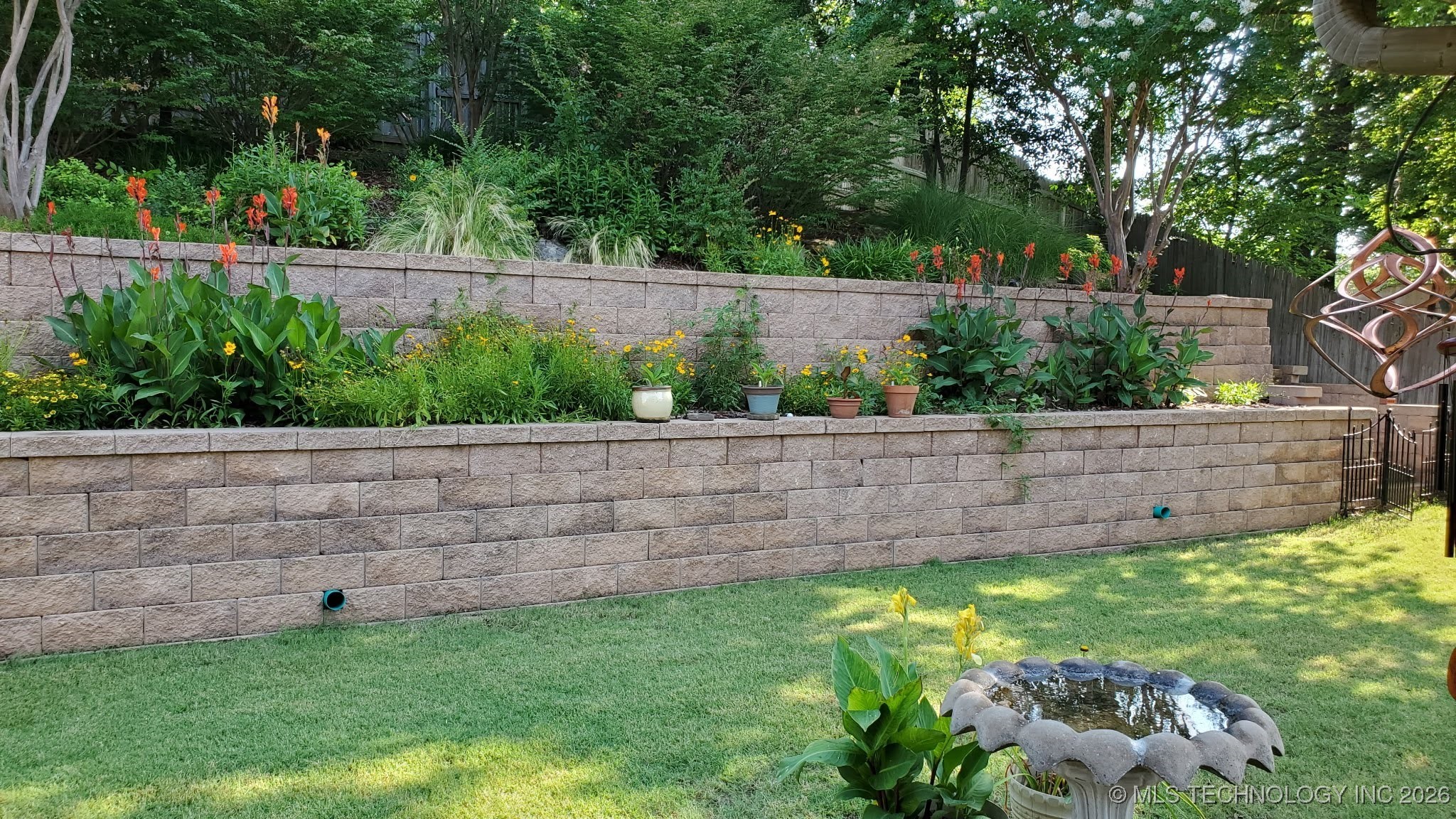 1601 E Holly Avenue Property Photo 40