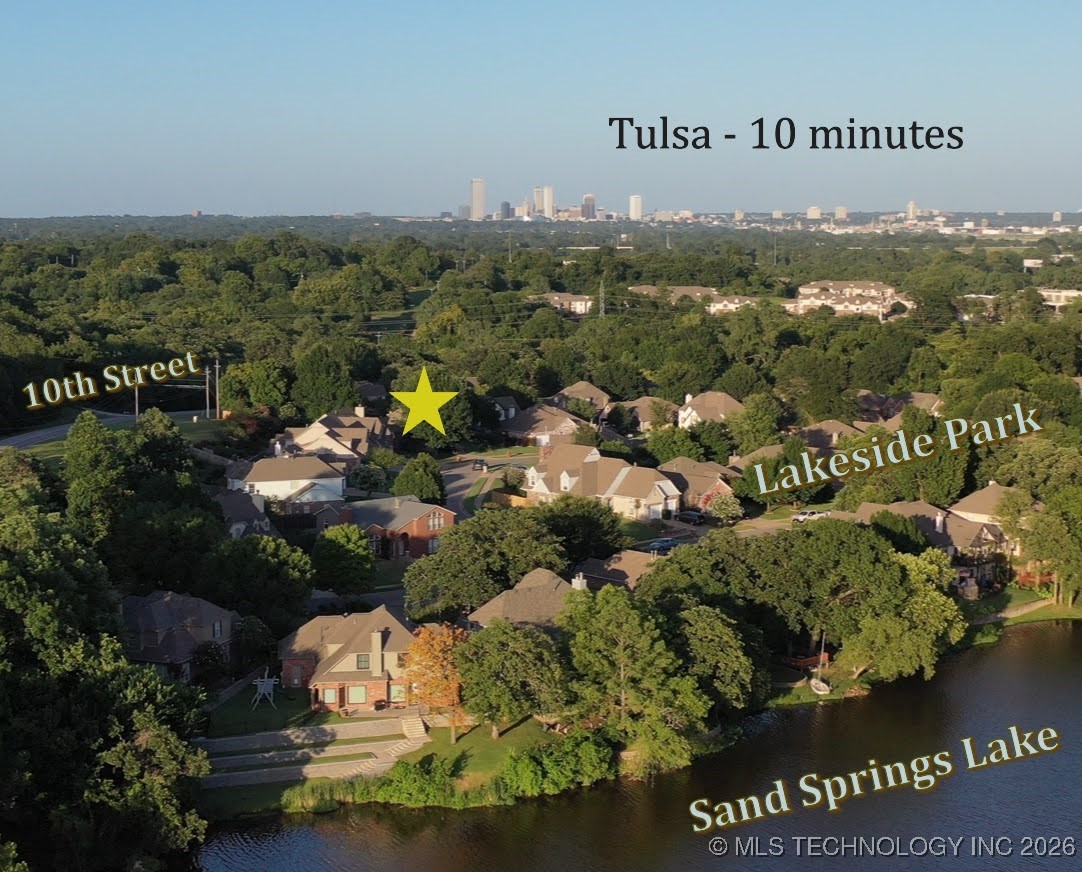 1601 E Holly Avenue Property Photo 42