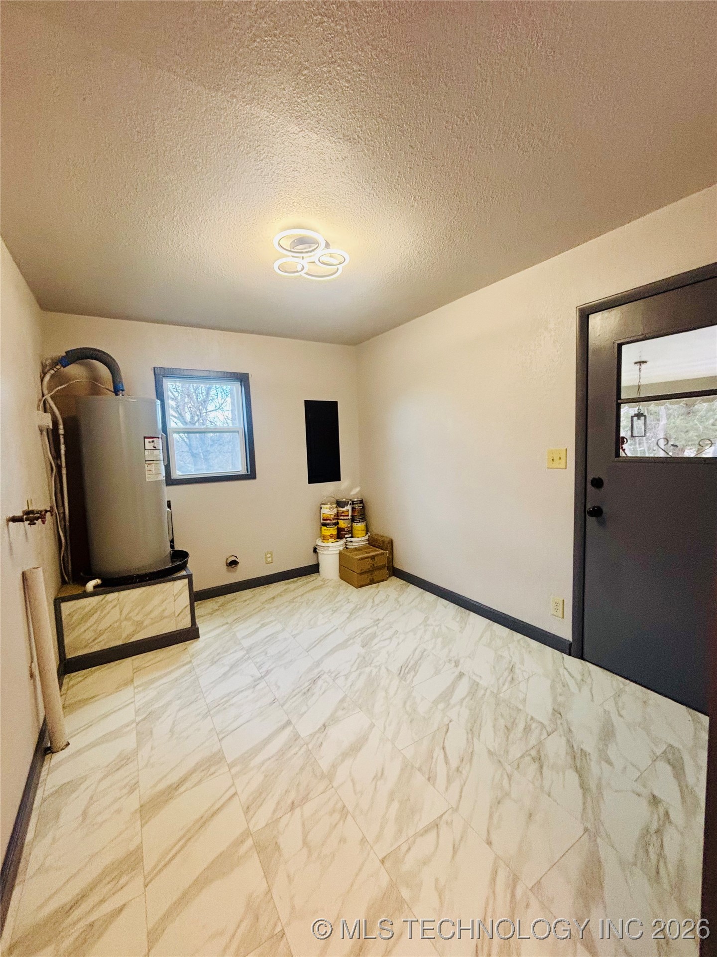 800 W Grand Avenue Property Photo 30