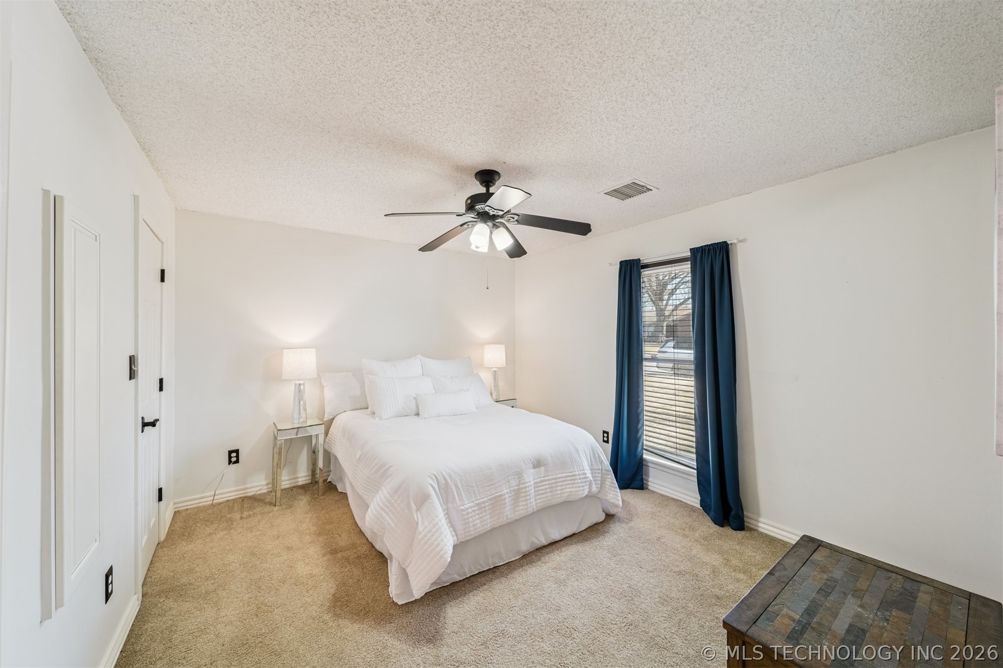 9416 S 69th East Avenue Property Photo 11