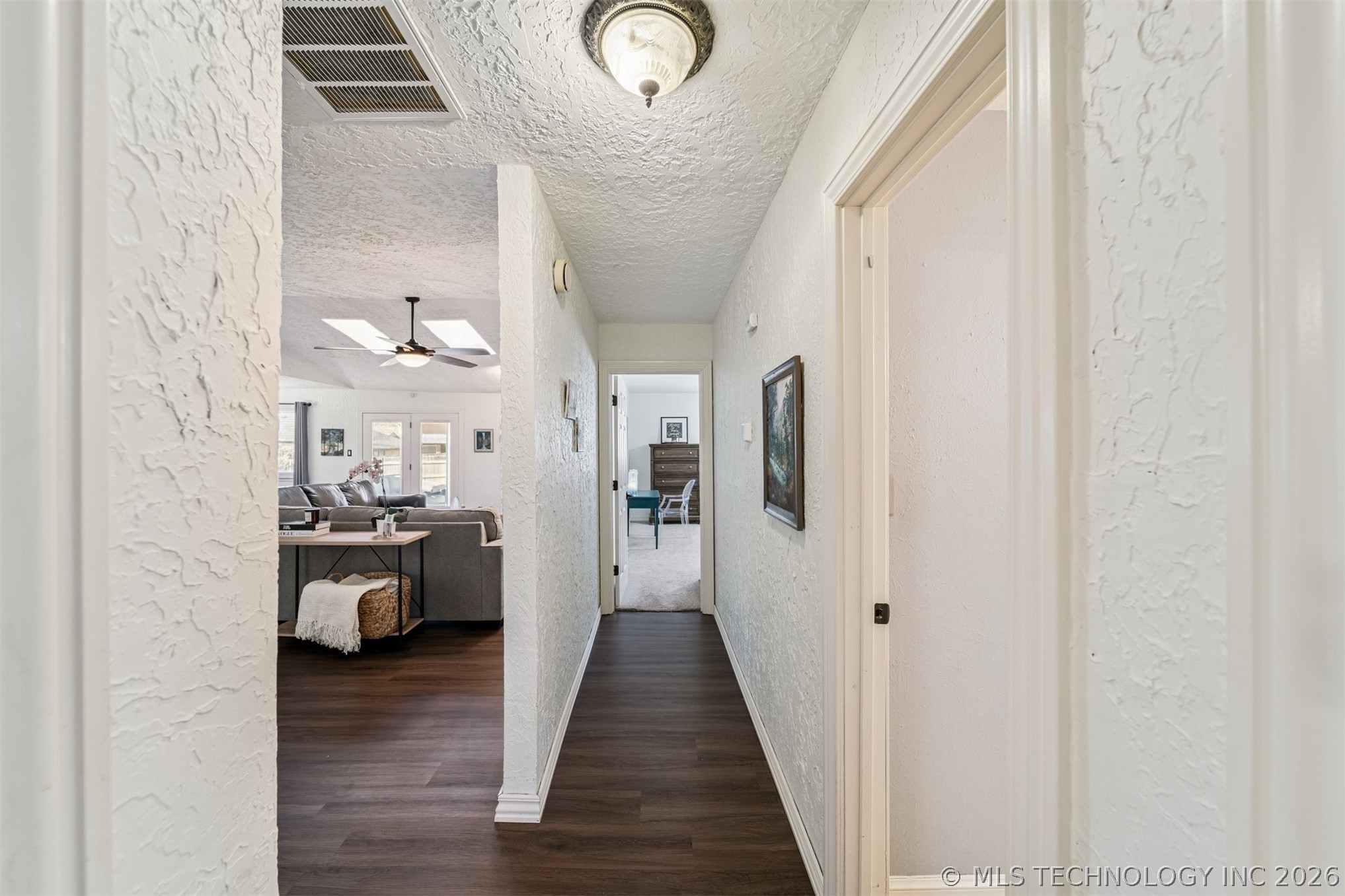 9416 S 69th East Avenue Property Photo 13