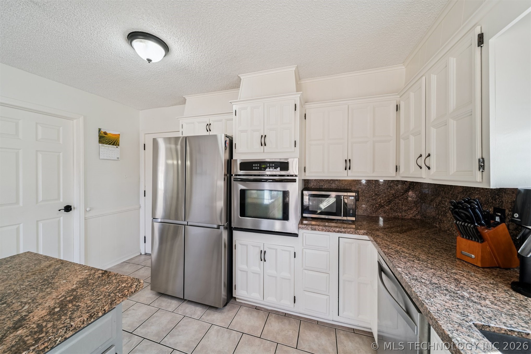 9416 S 69th East Avenue Property Photo 17