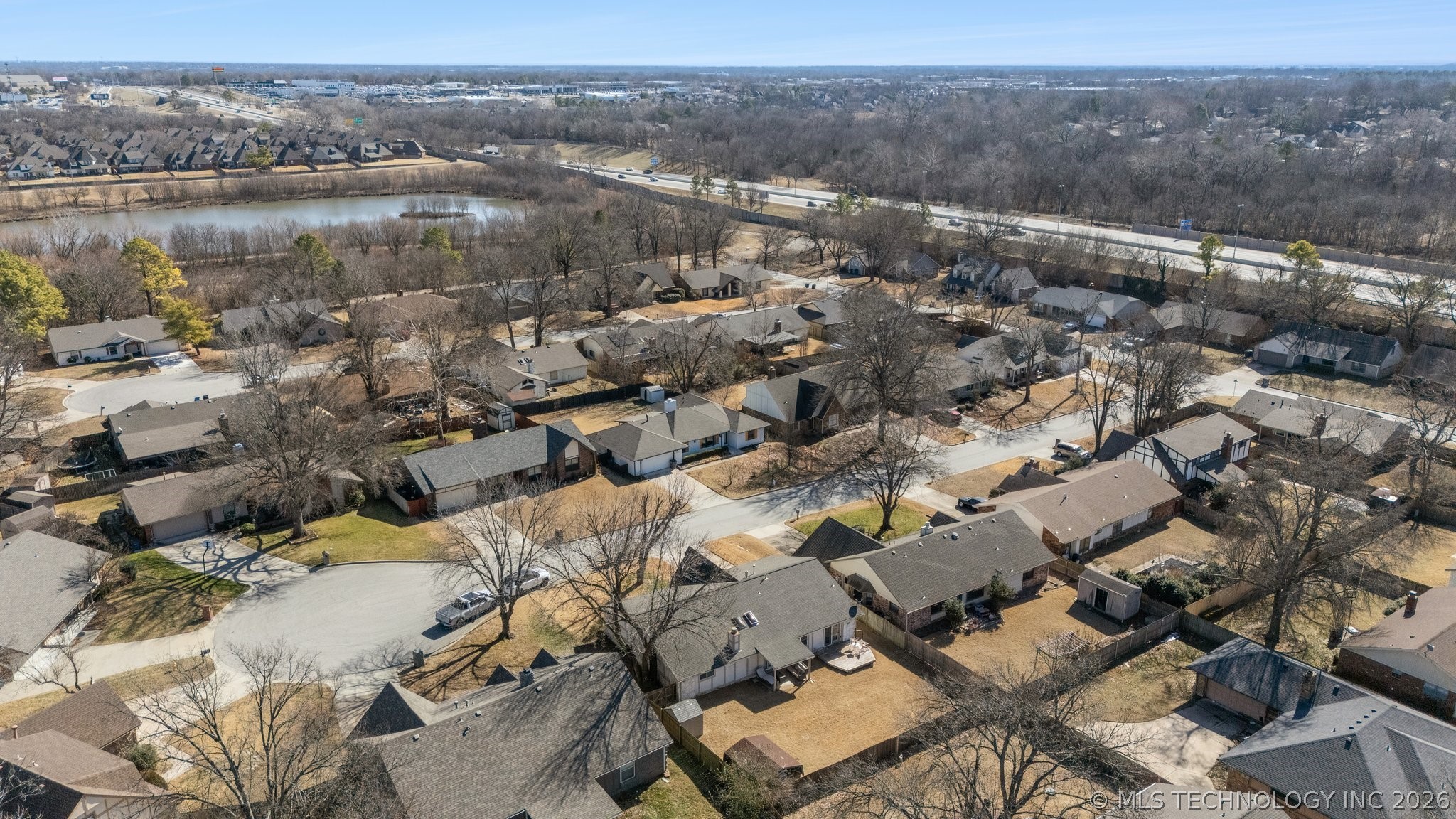 9416 S 69th East Avenue Property Photo 36