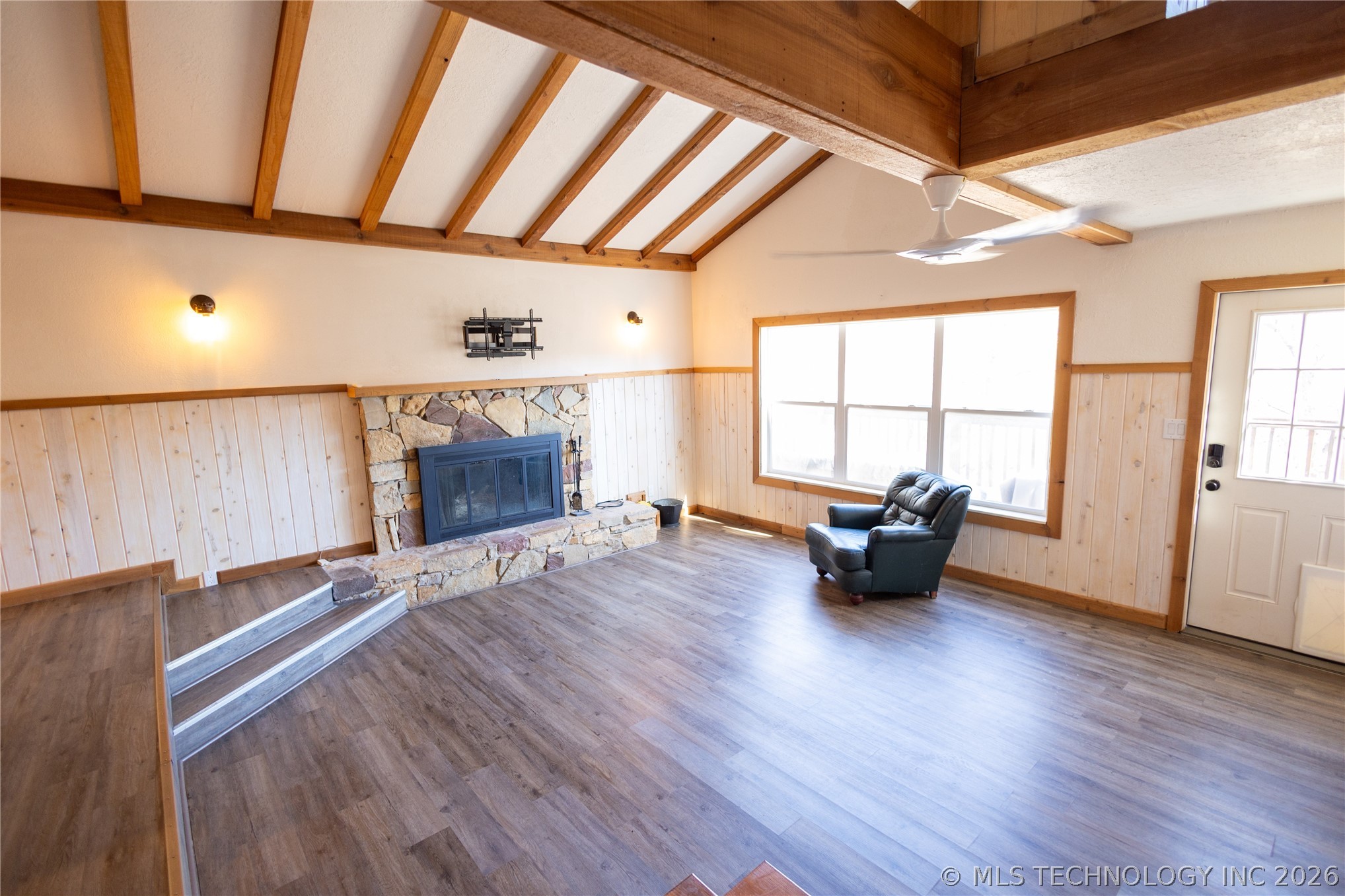 3850 Broken Arrow Property Photo 3