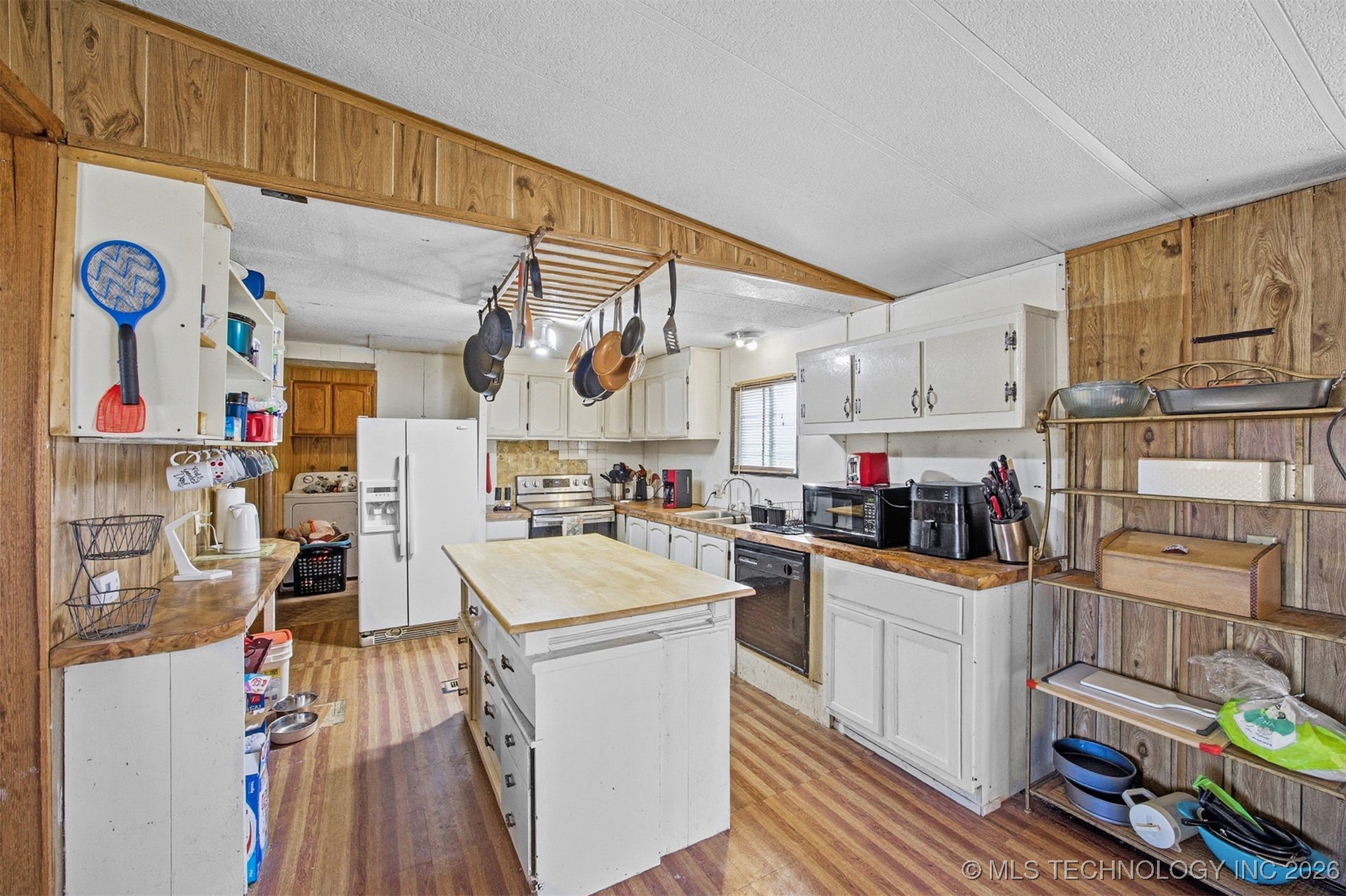 742 S Maple Street Property Photo 5