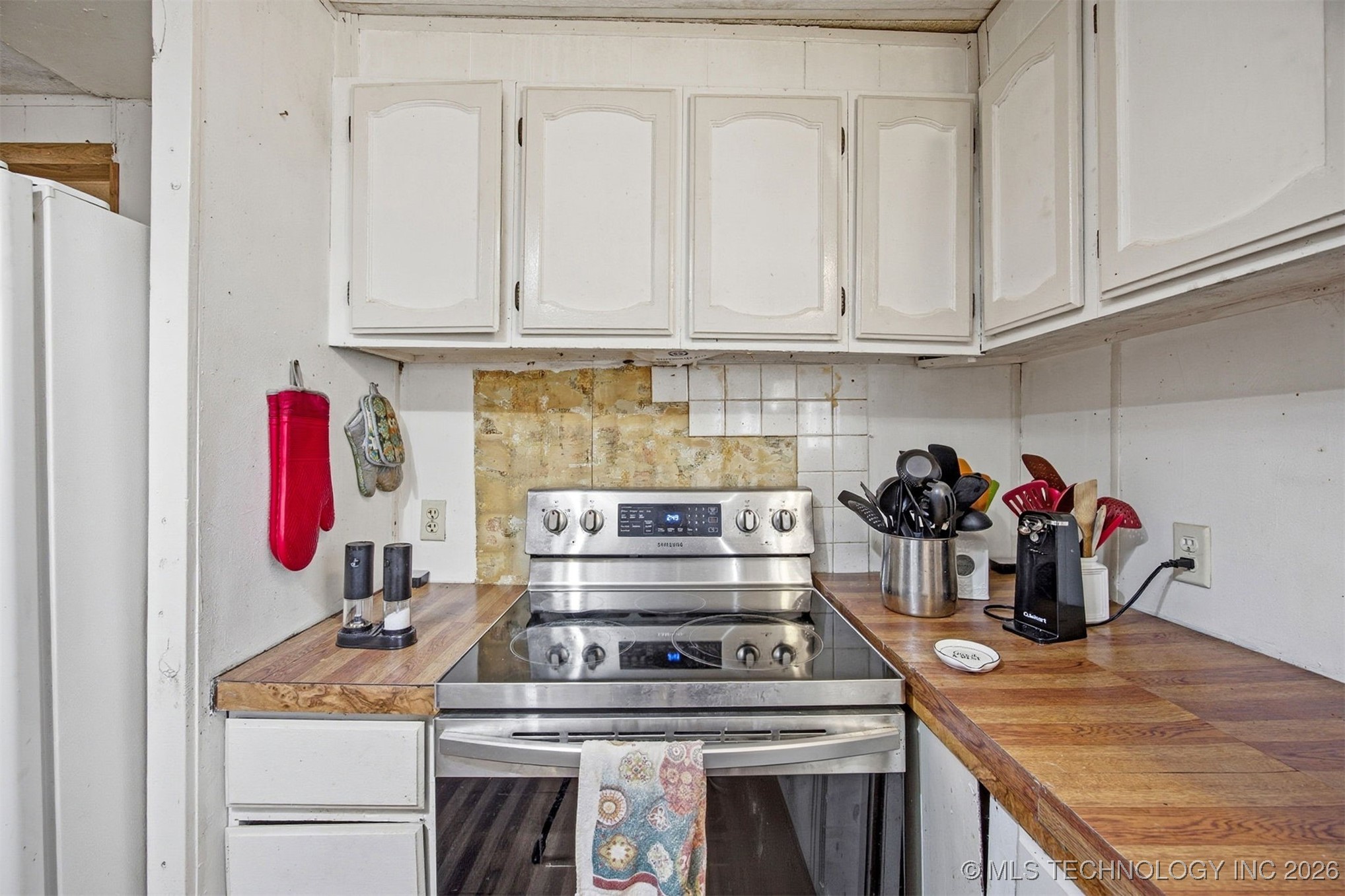 742 S Maple Street Property Photo 9