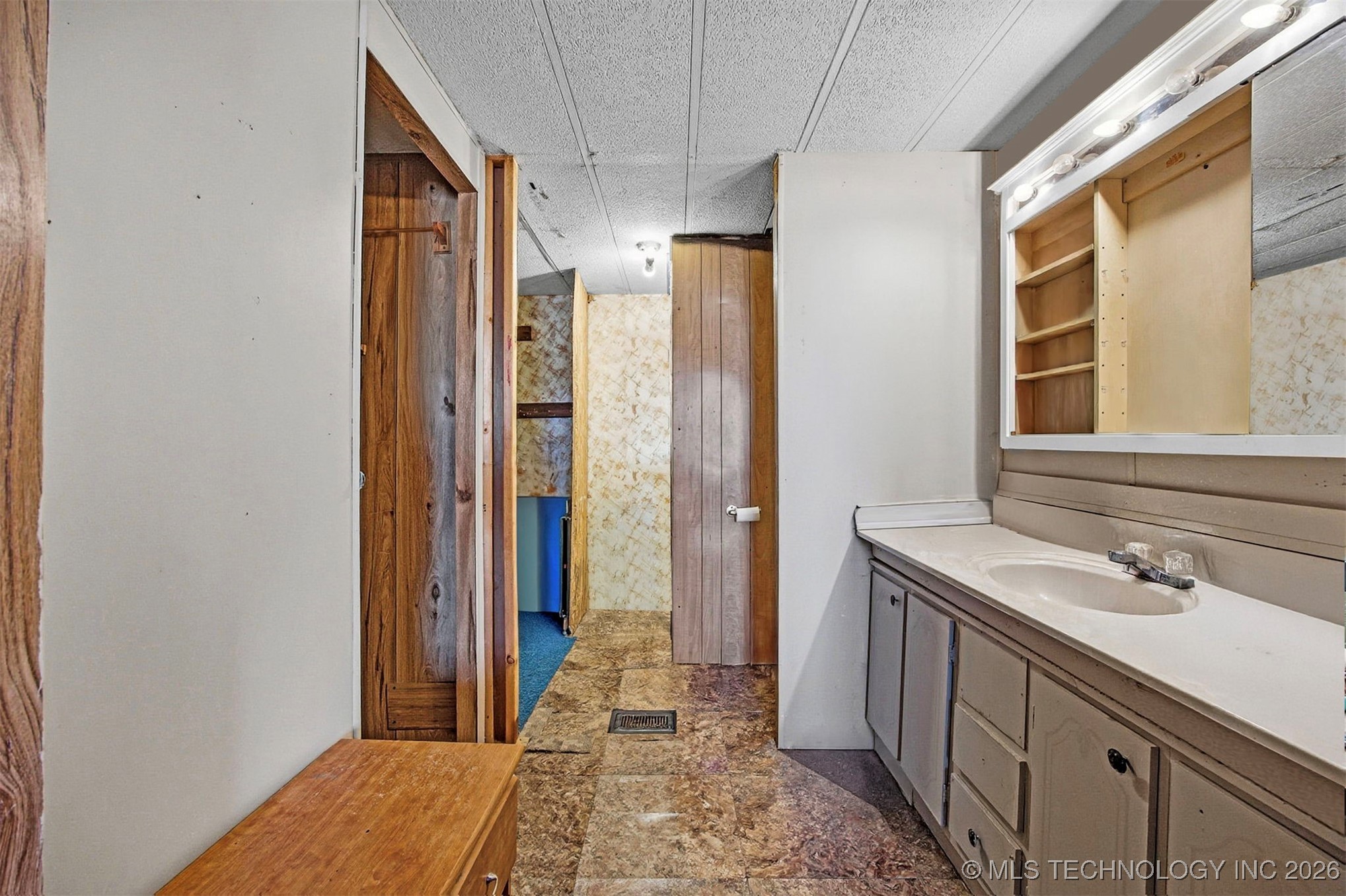 742 S Maple Street Property Photo 17