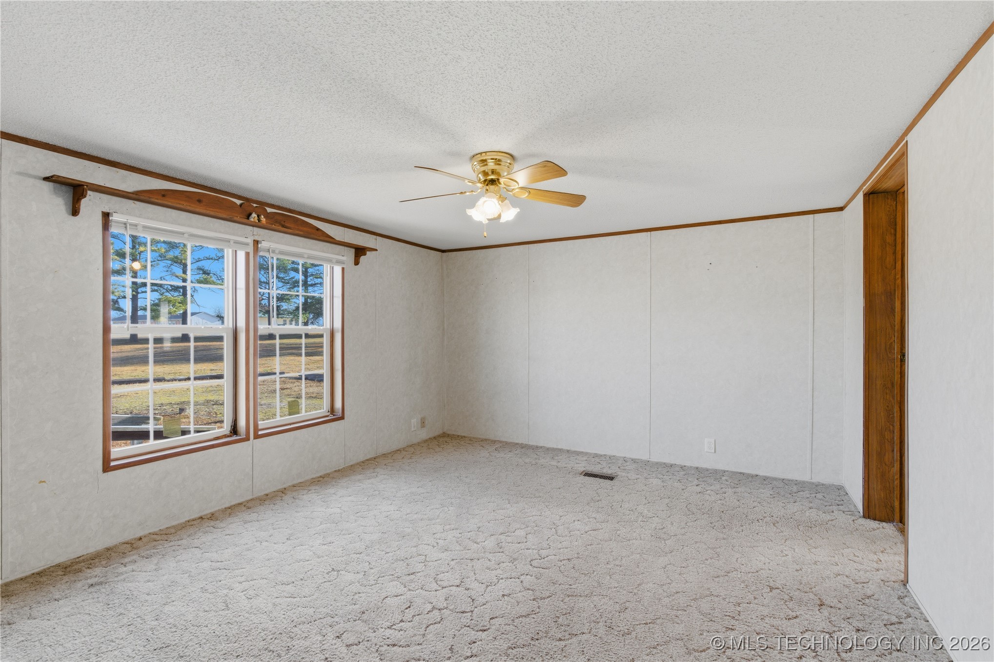 108 E Redbud Lane Property Photo 20