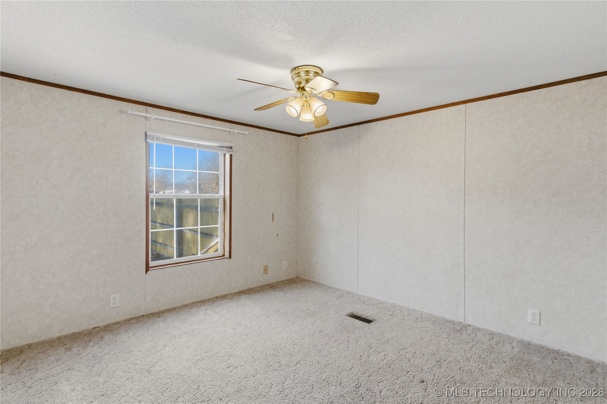 108 E Redbud Lane Property Photo 24