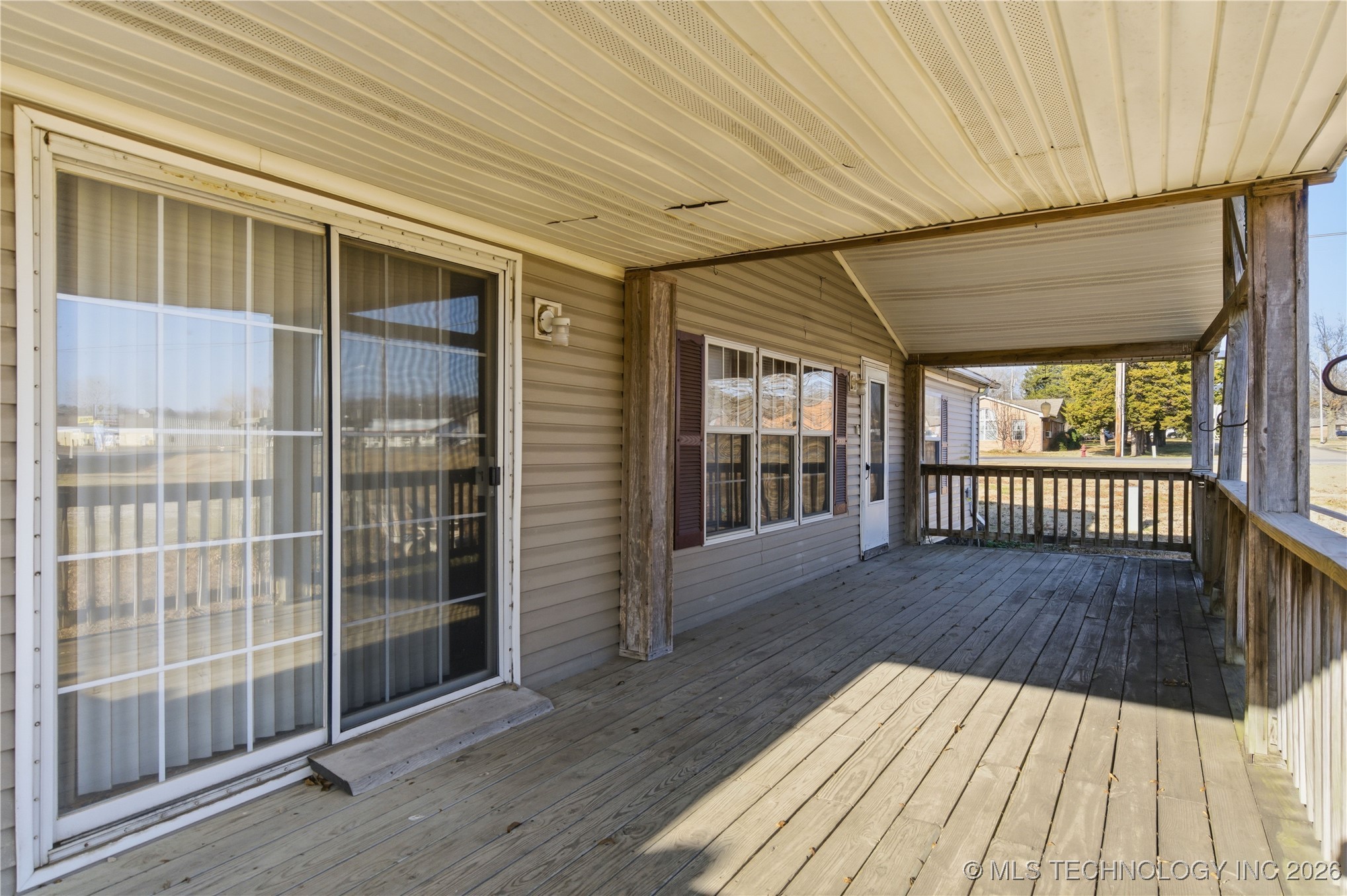 108 E Redbud Lane Property Photo 28