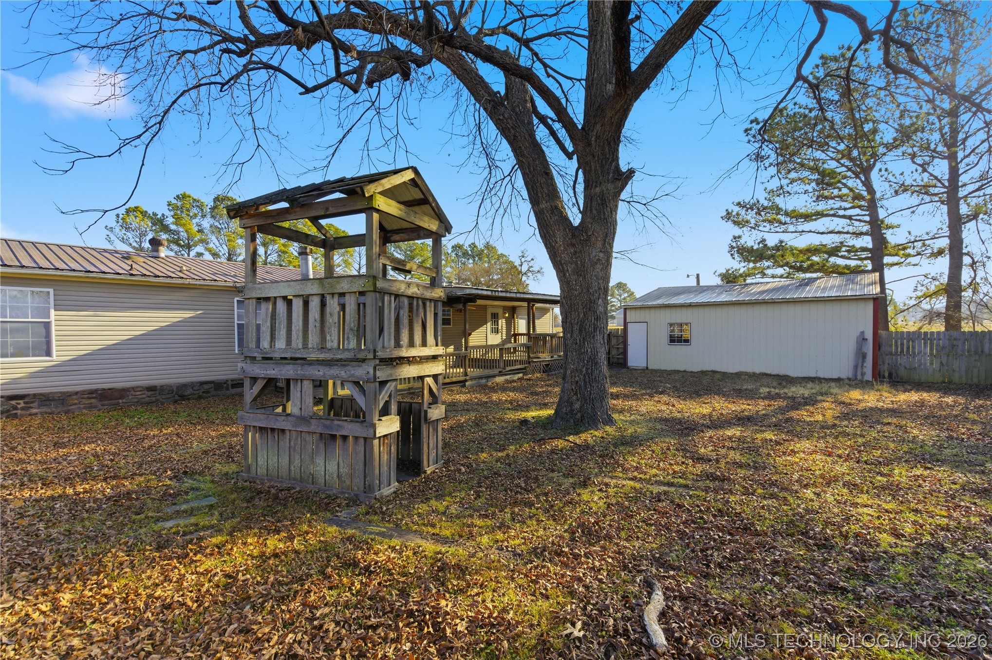 108 E Redbud Lane Property Photo 34