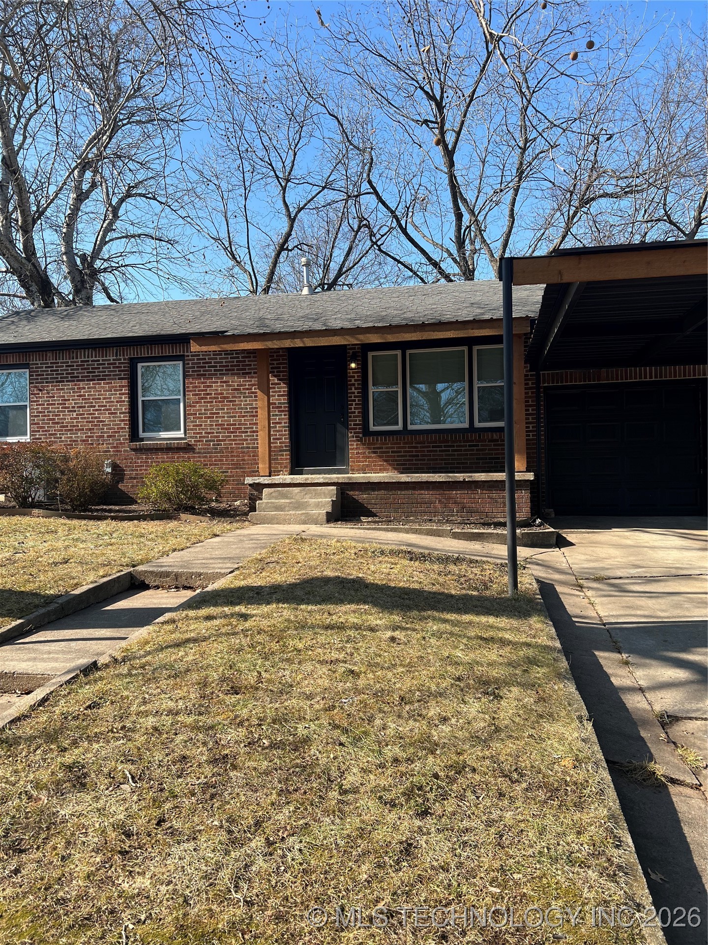 1622 S Ash Place Property Photo 6