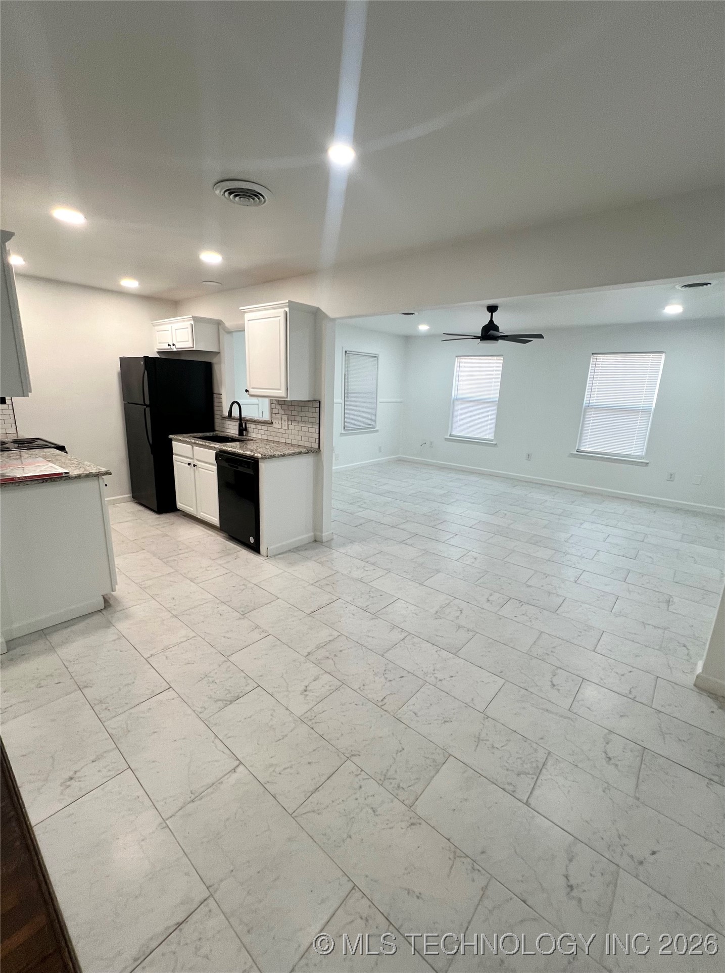 1622 S Ash Place Property Photo 11