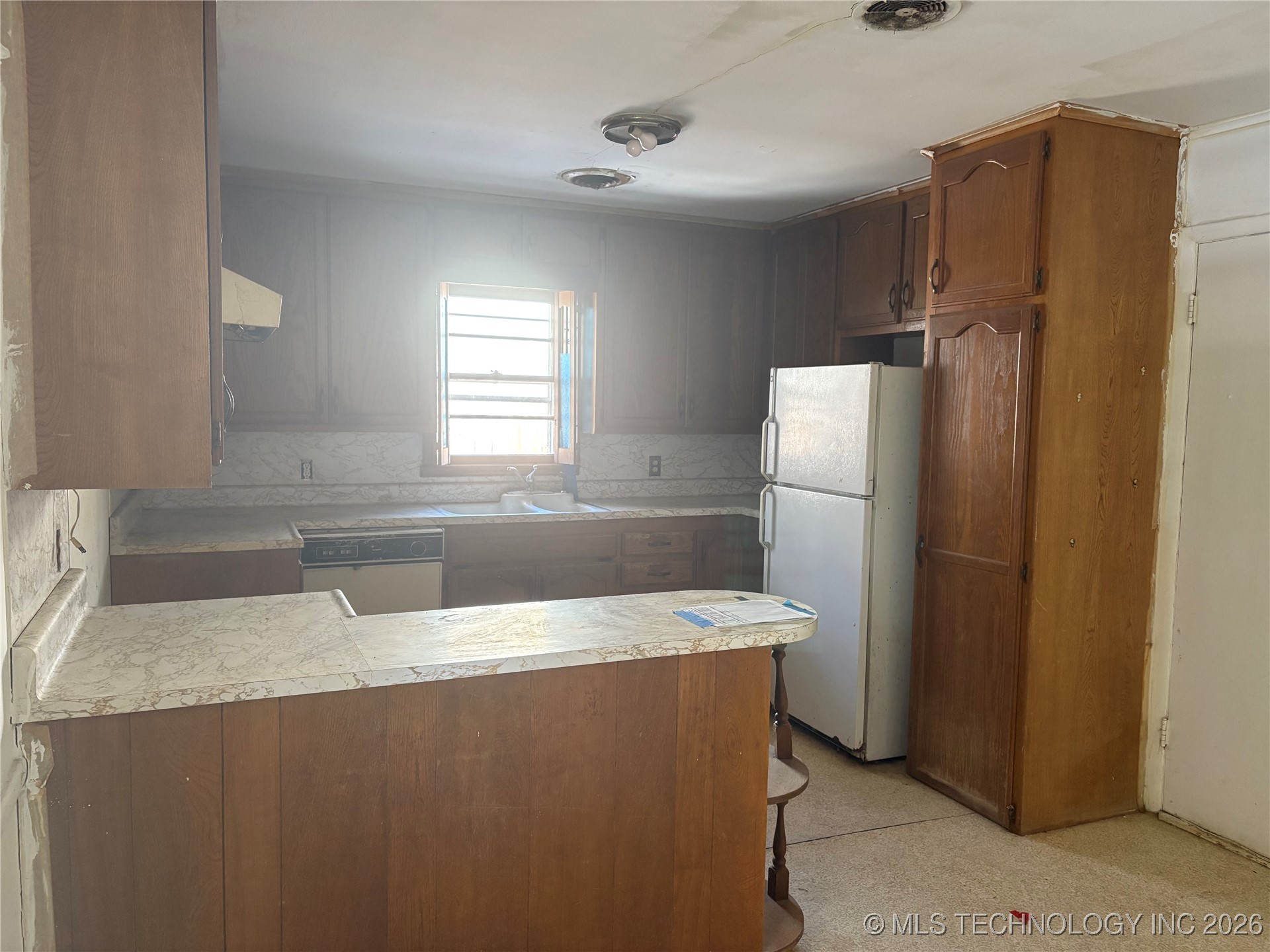 3820 S Pittsburg Avenue S Property Photo 8