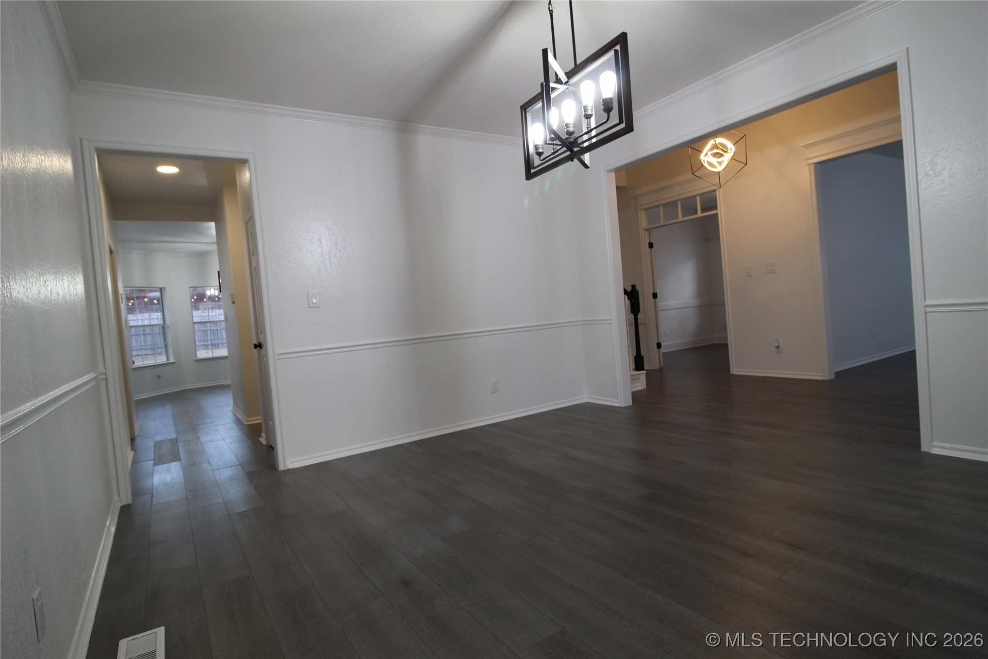 705 N Aster Avenue Property Photo 10