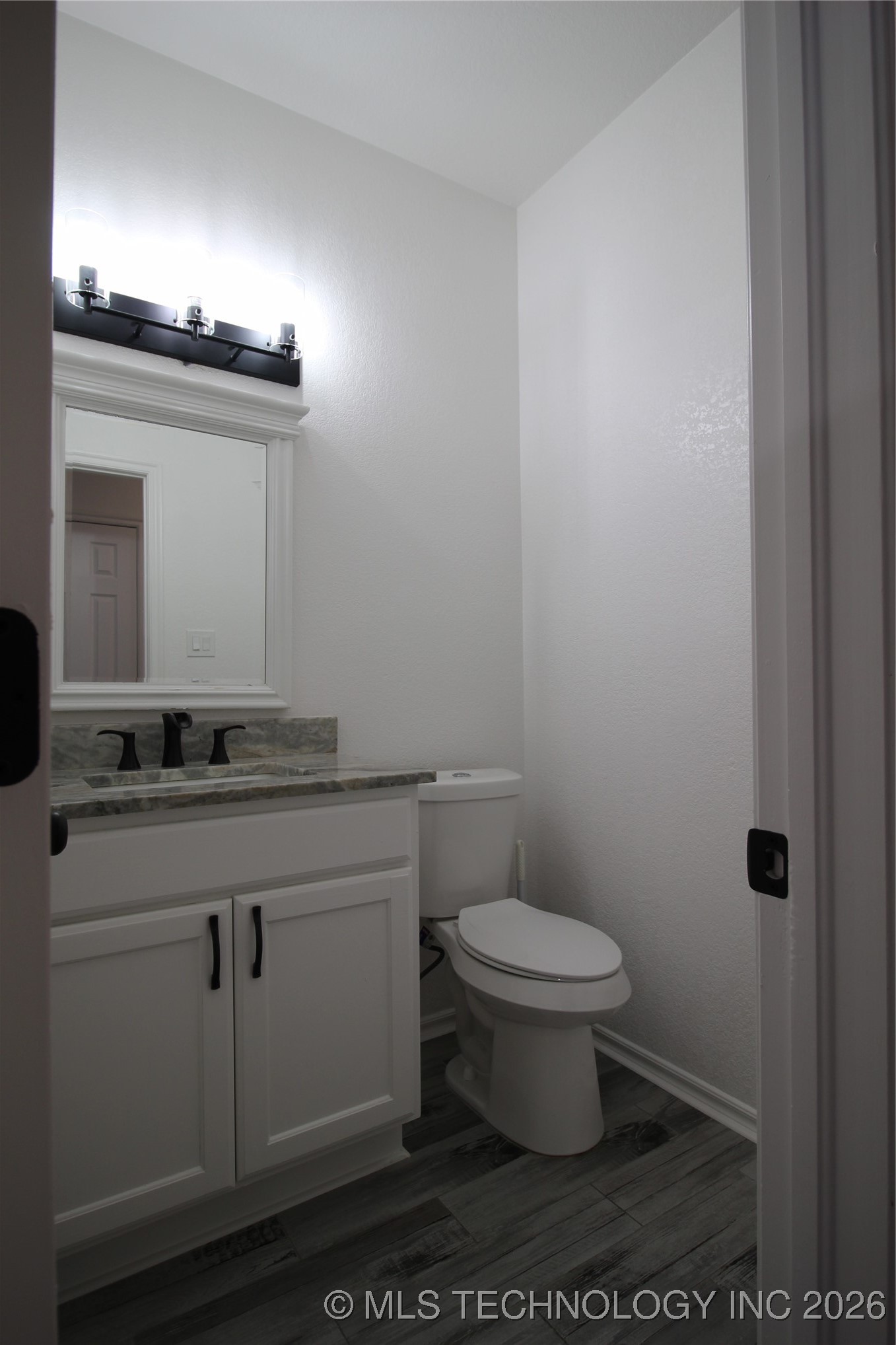 705 N Aster Avenue Property Photo 11