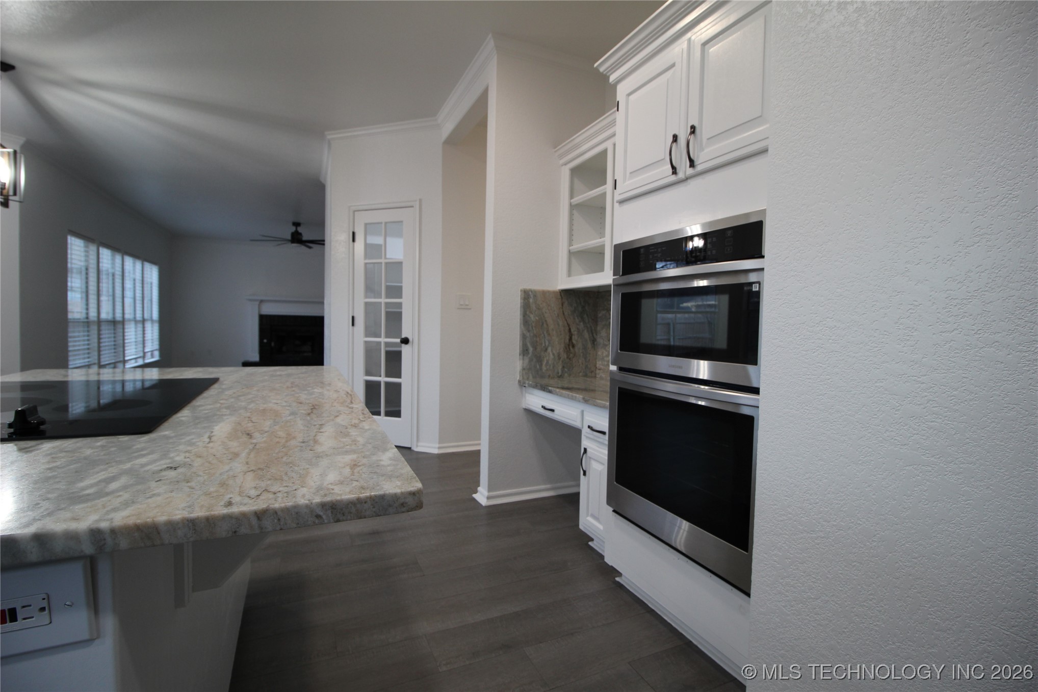 705 N Aster Avenue Property Photo 18