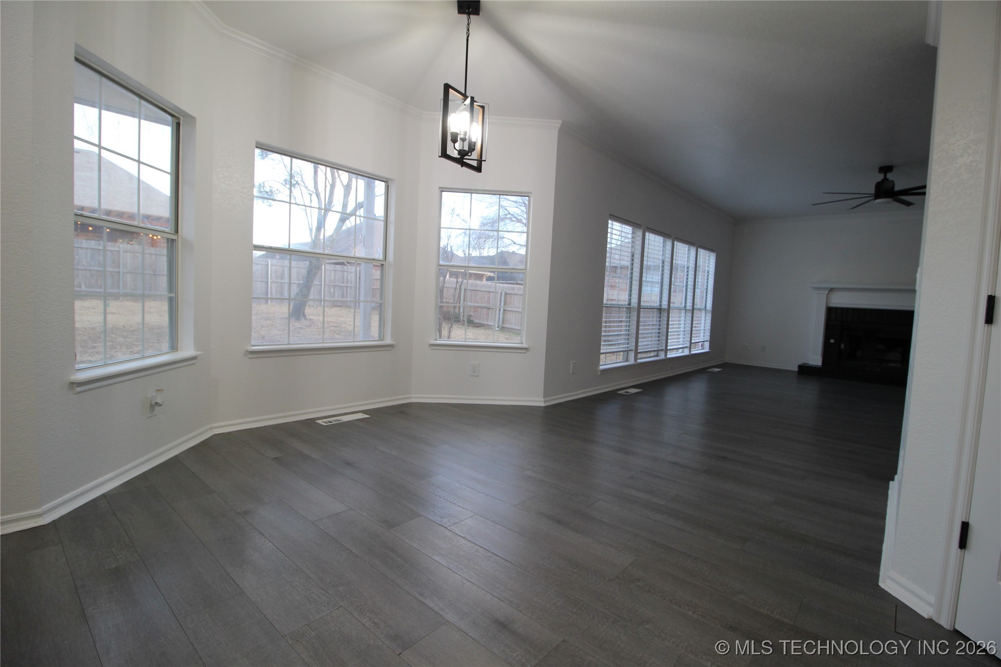 705 N Aster Avenue Property Photo 20