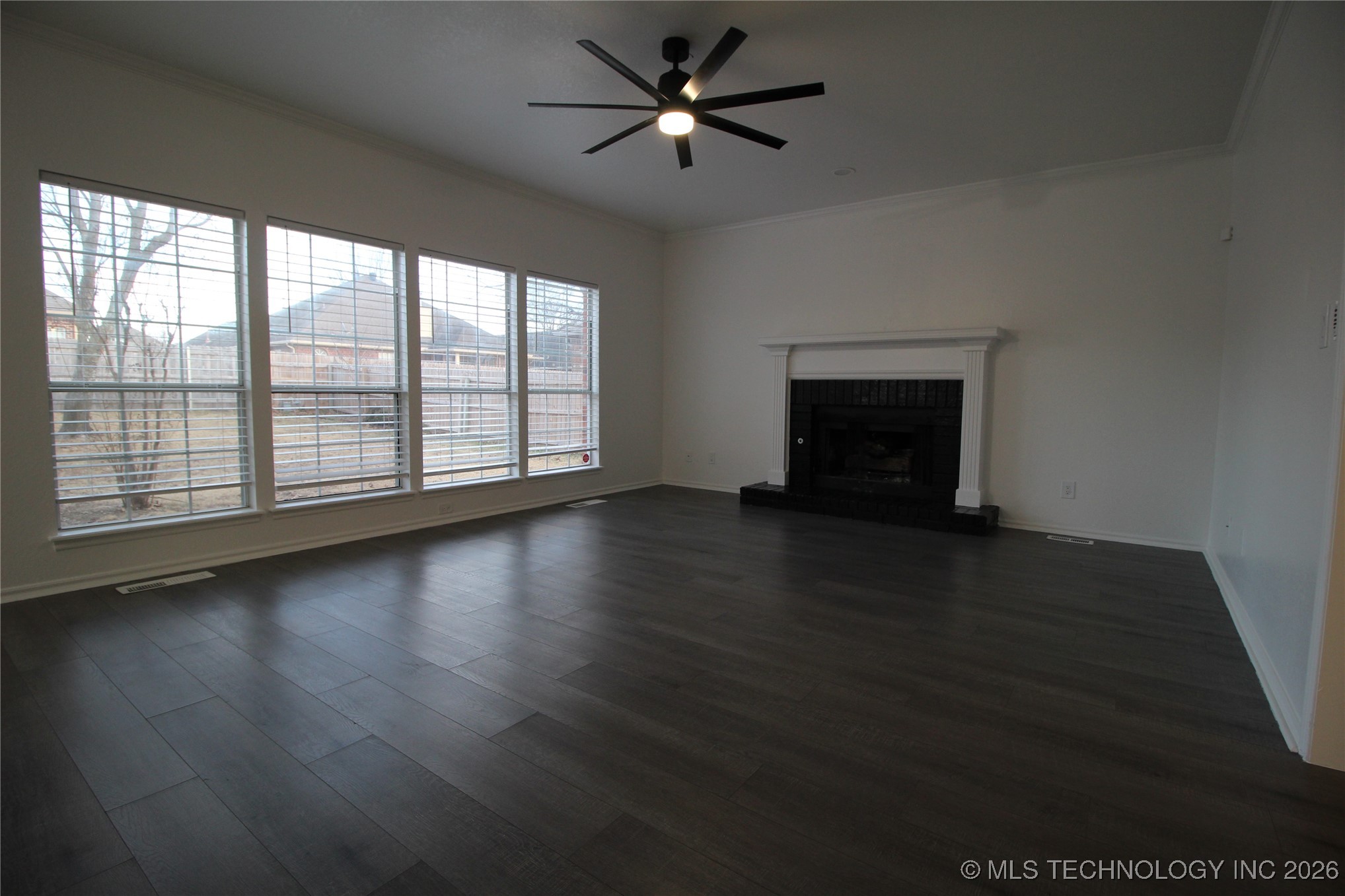 705 N Aster Avenue Property Photo 22