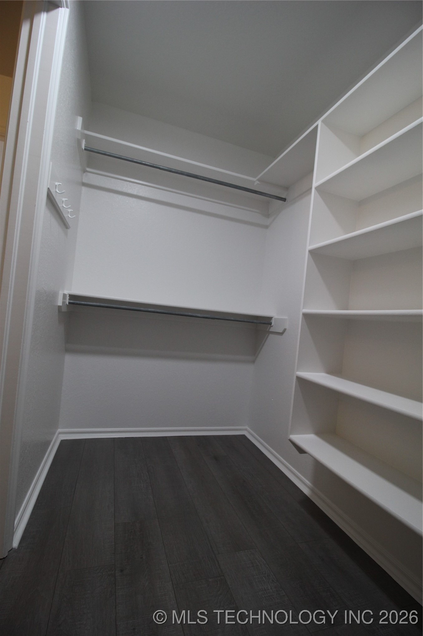 705 N Aster Avenue Property Photo 29