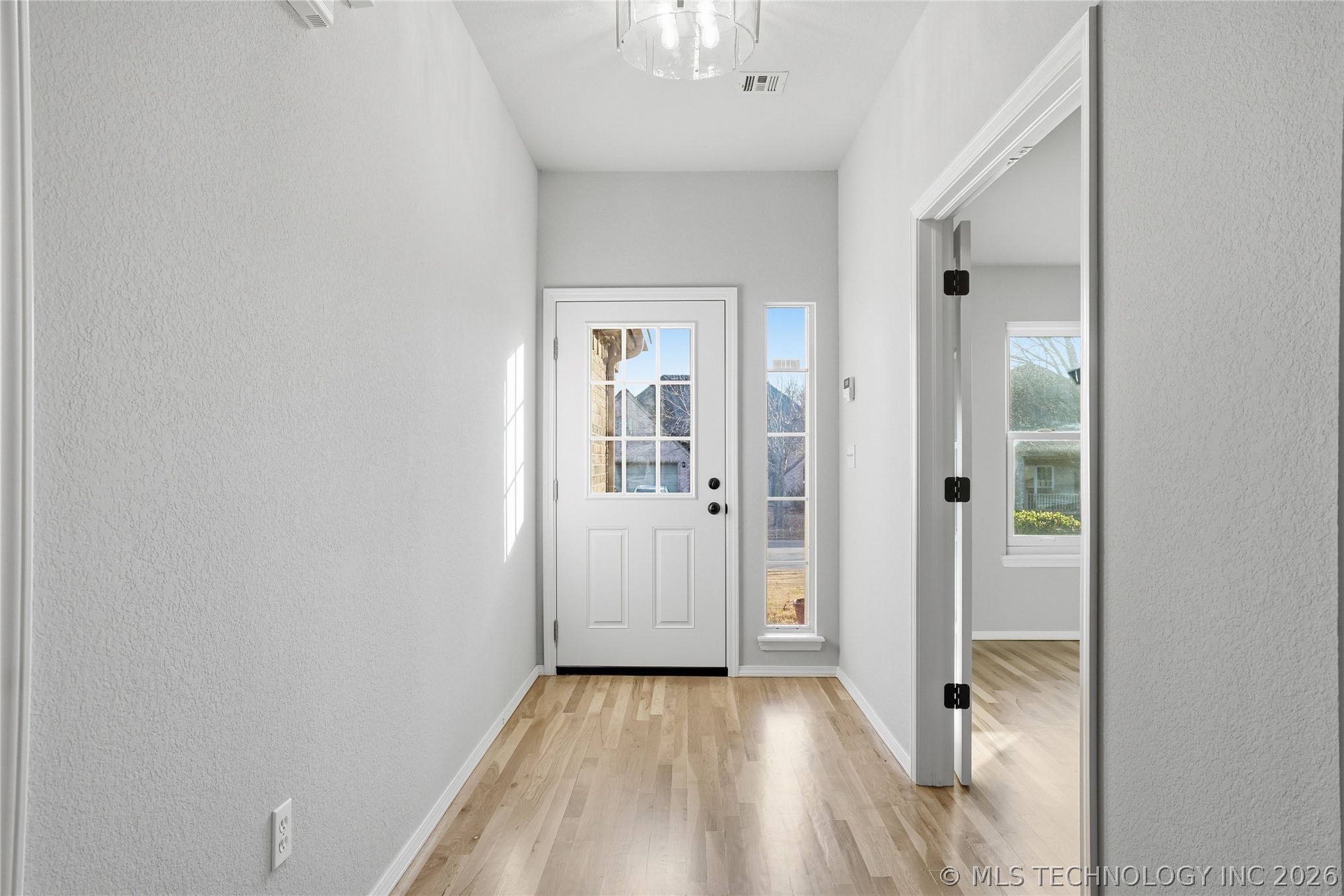 5024 S 197th East Avenue Property Photo 5