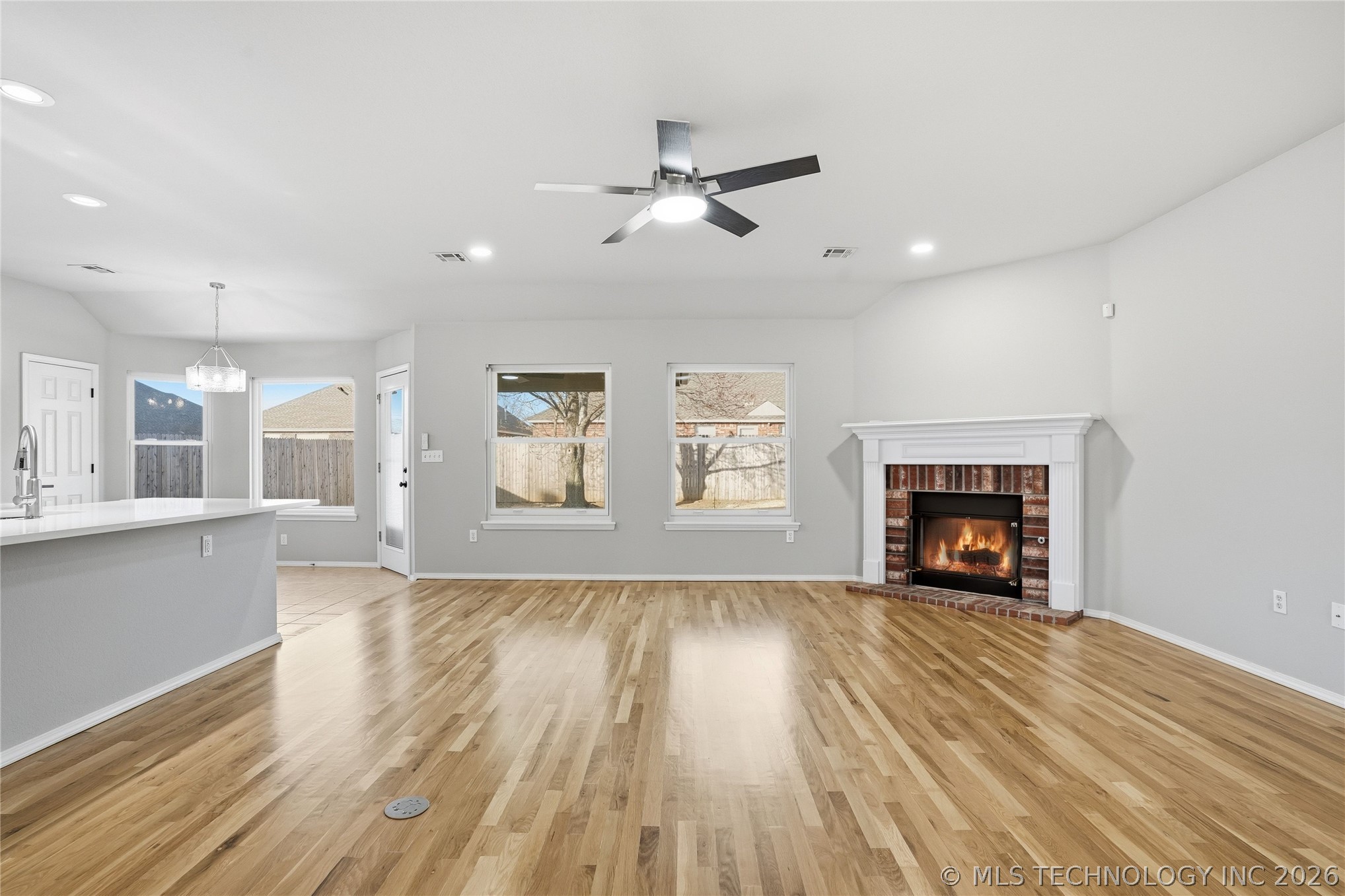 5024 S 197th East Avenue Property Photo 7