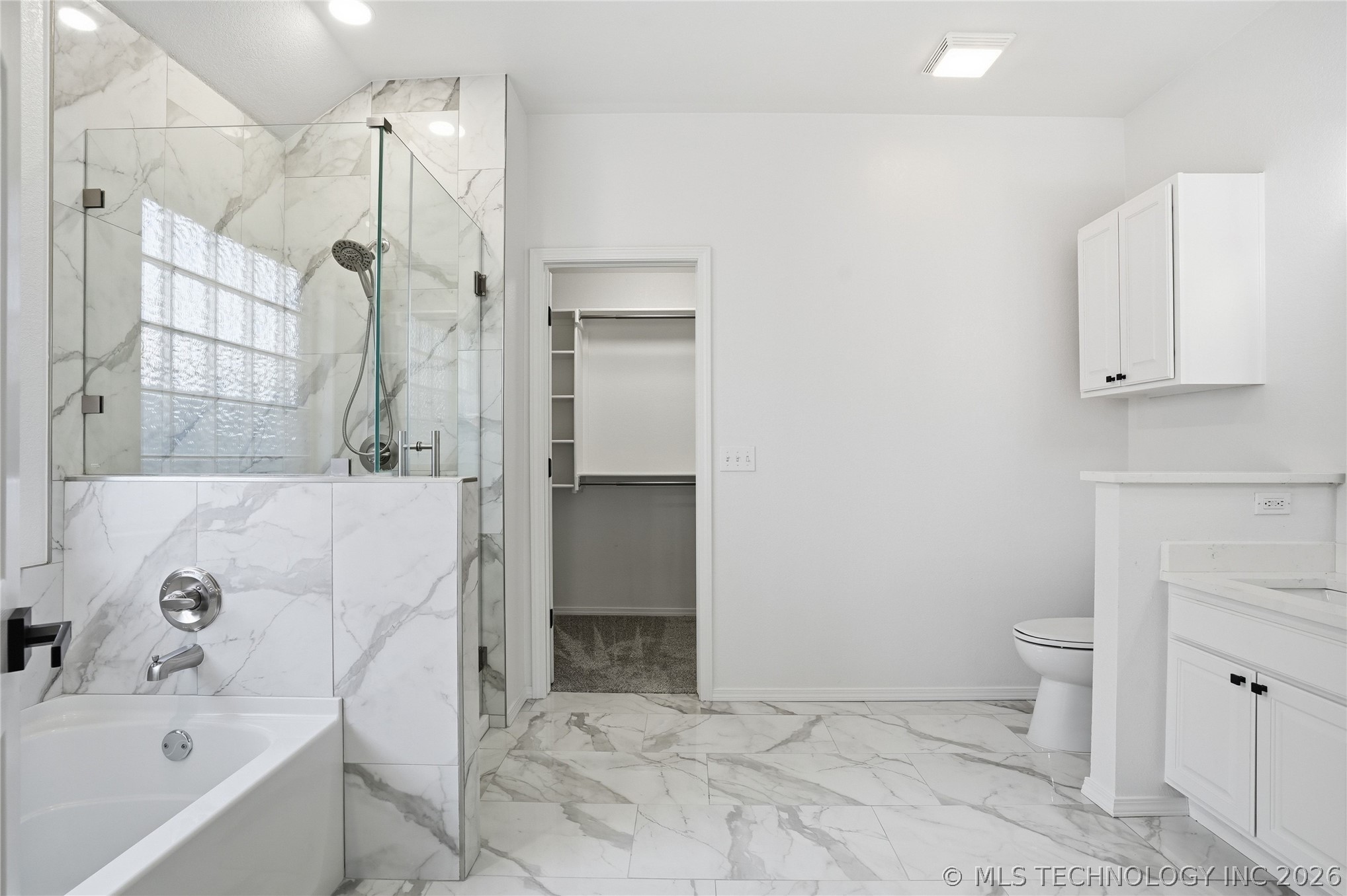 5024 S 197th East Avenue Property Photo 15