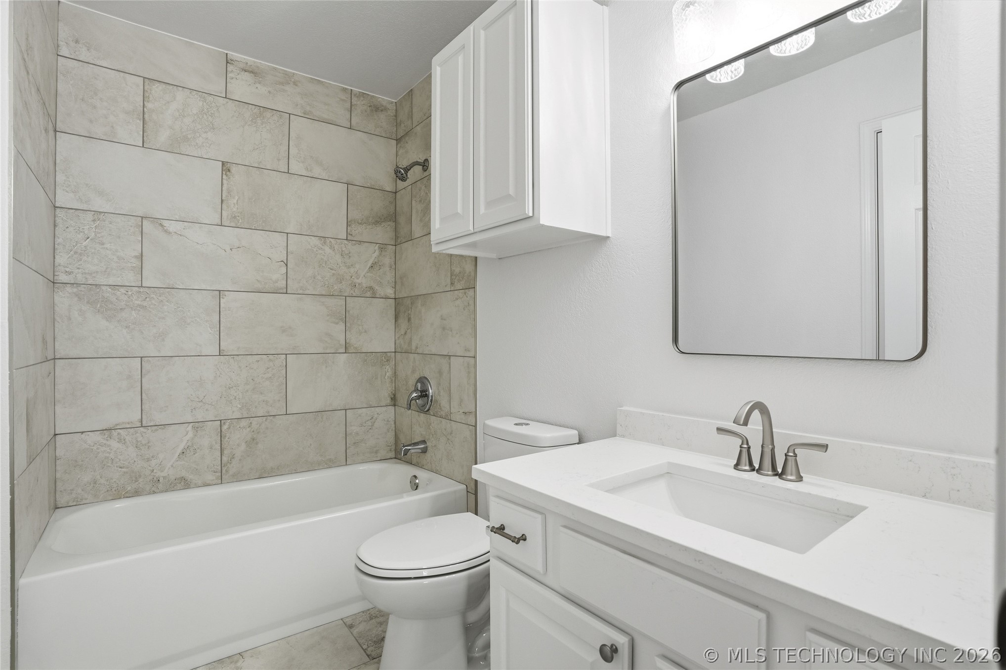 5024 S 197th East Avenue Property Photo 20