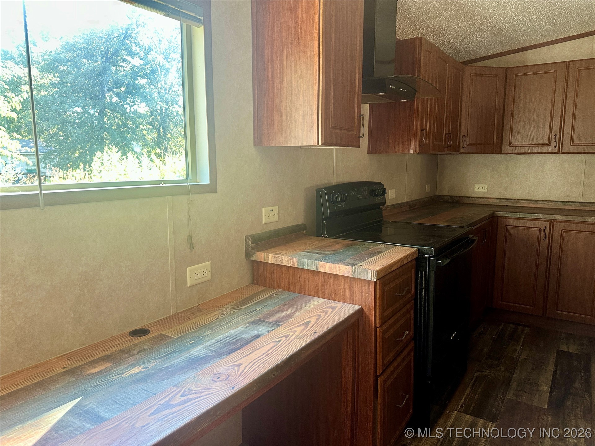 22 South Street Property Photo 6