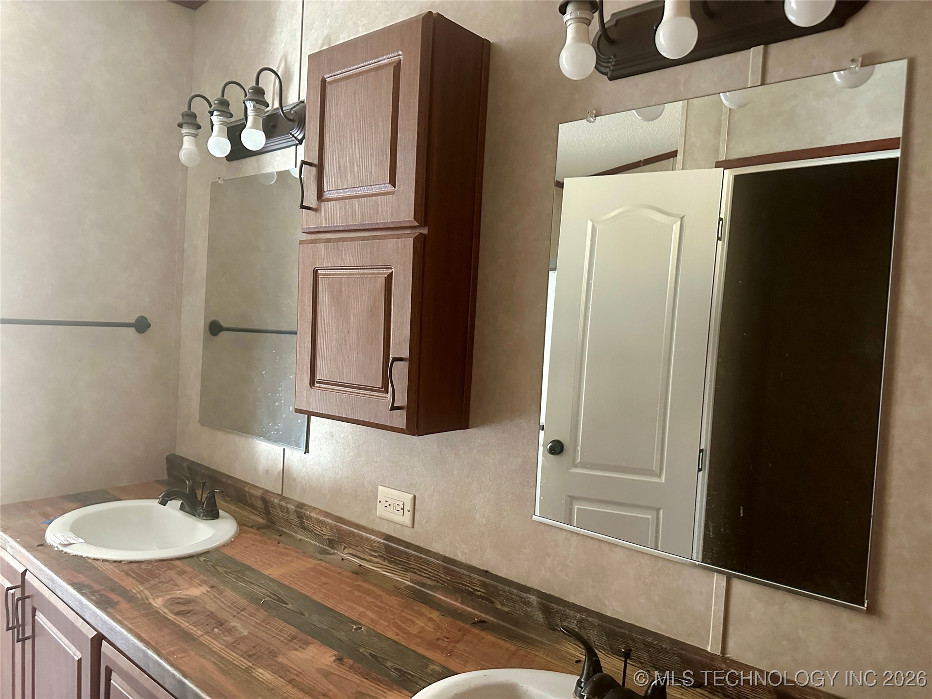 22 South Street Property Photo 12