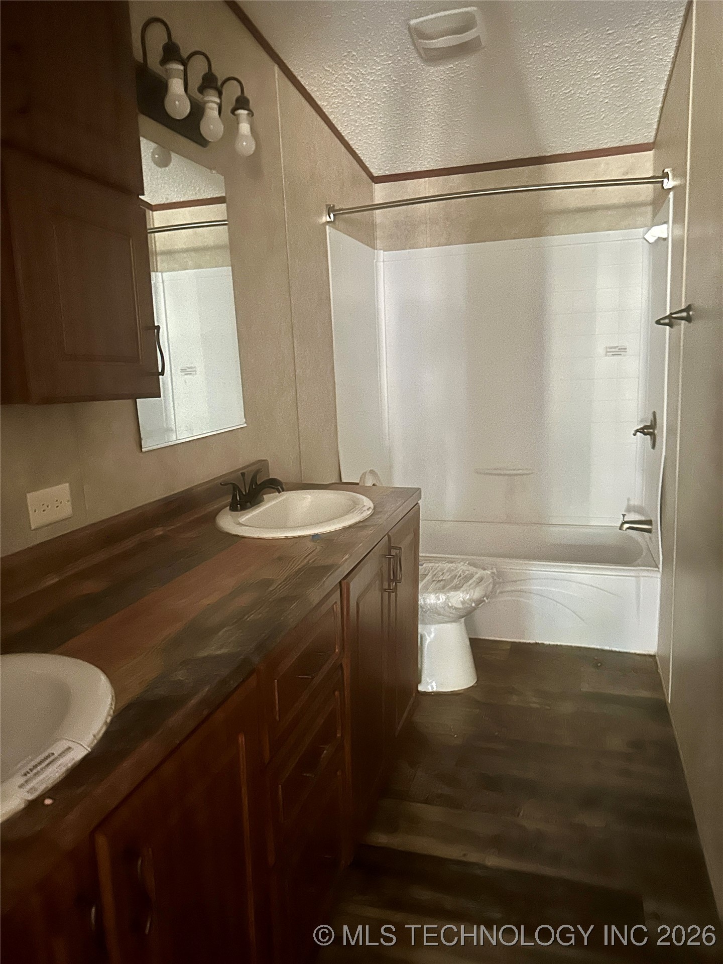 22 South Street Property Photo 18