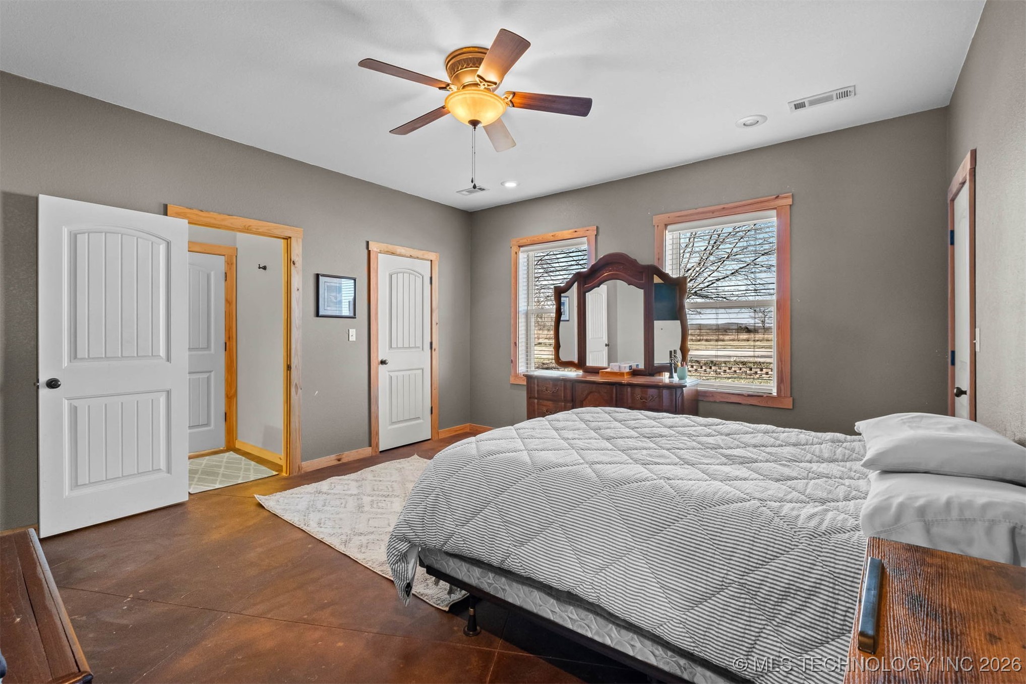 475547 E 680 Property Photo 17