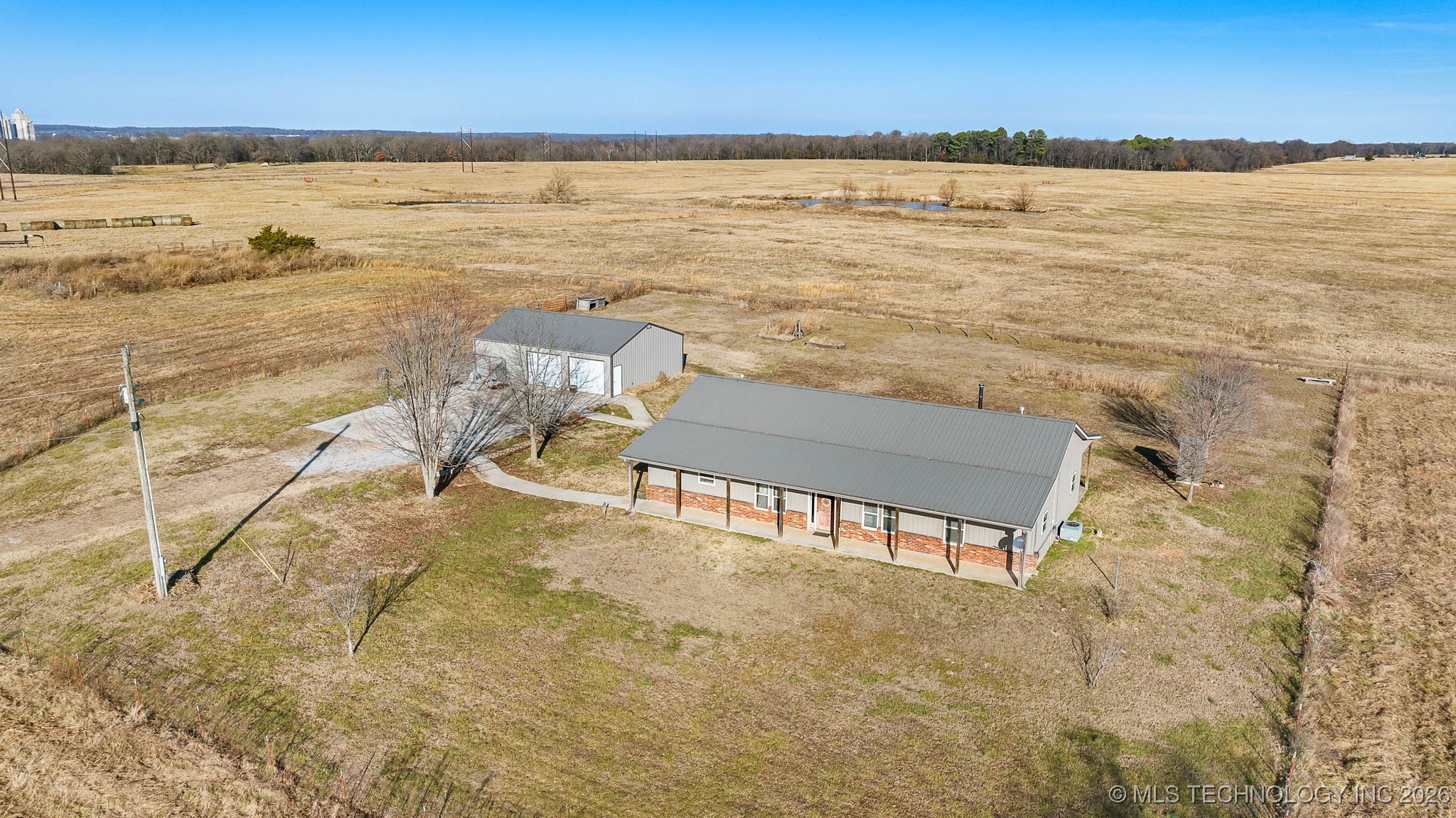 475547 E 680 Property Photo 36