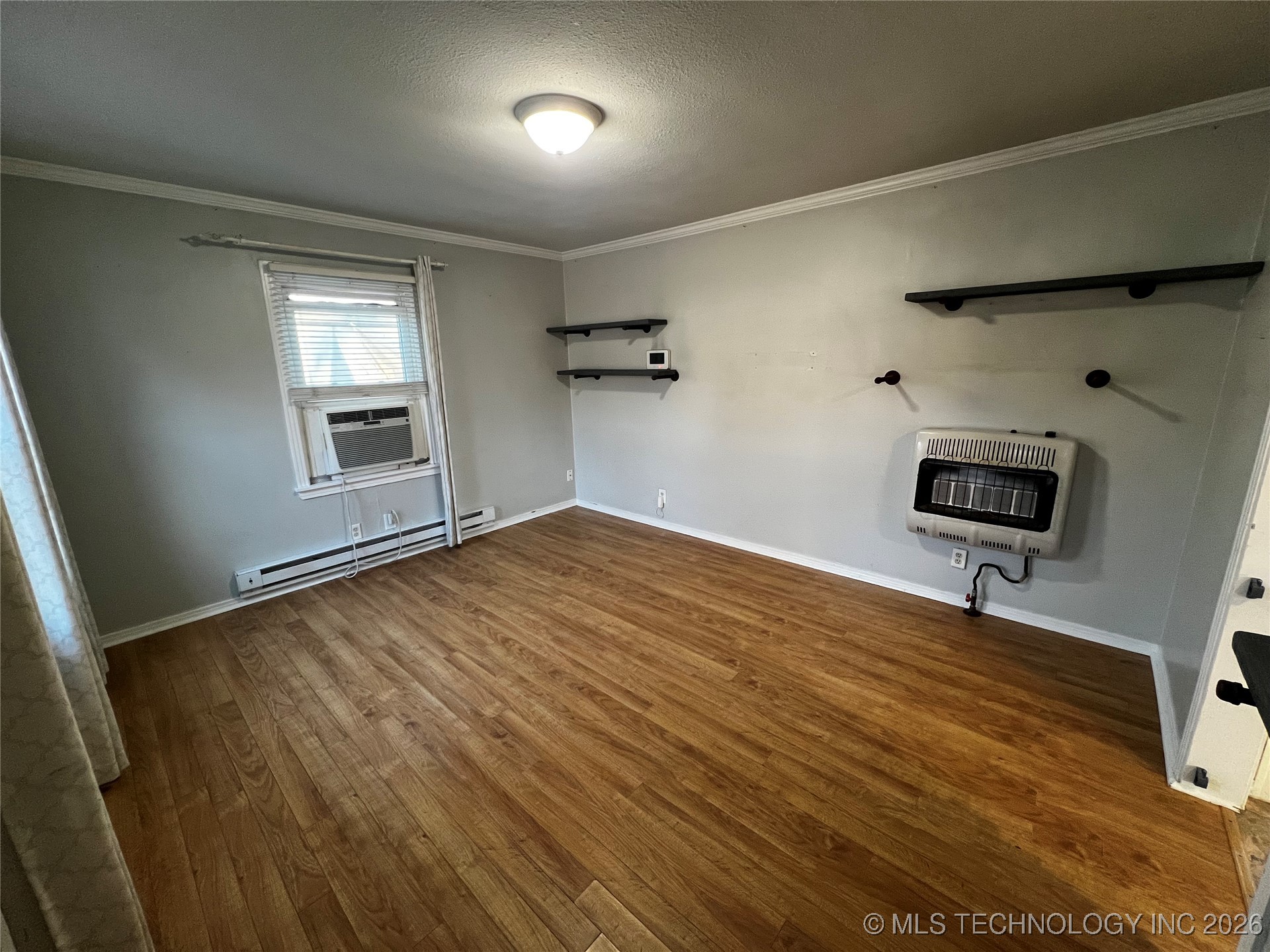 2109 Haskell Boulevard Property Photo 2