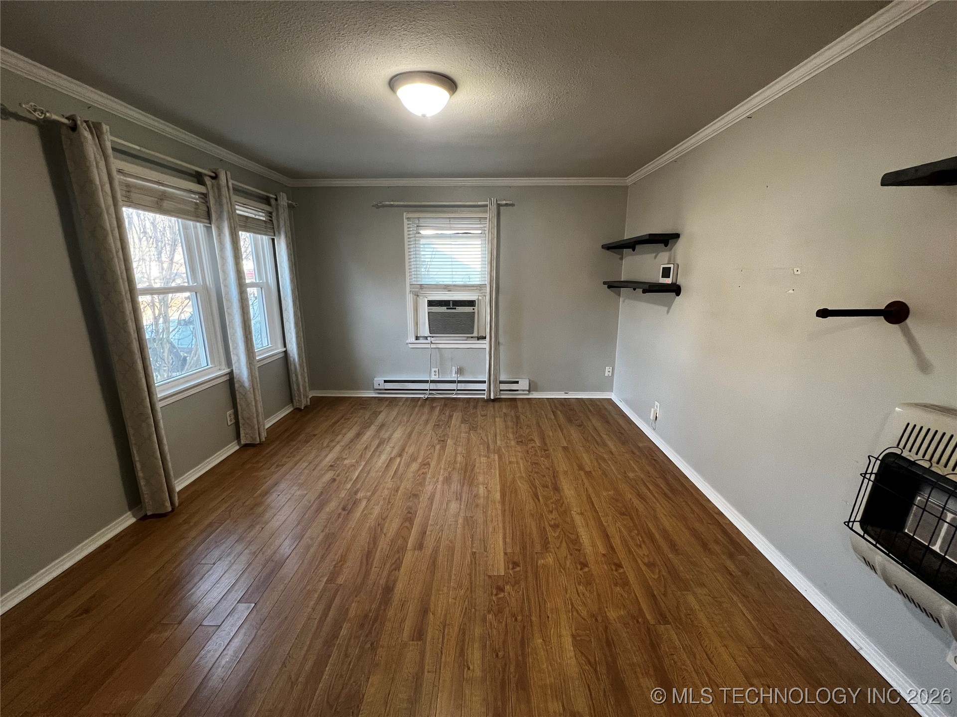 2109 Haskell Boulevard Property Photo 3