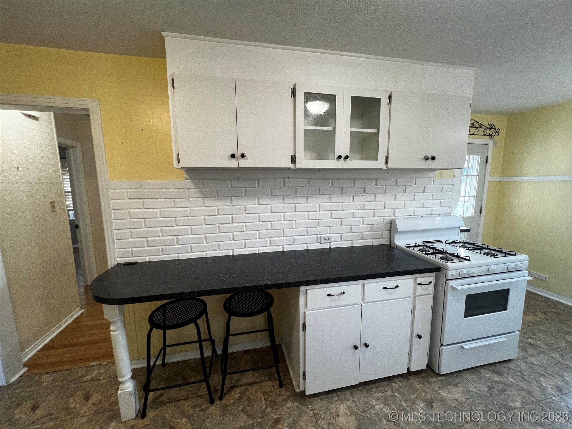 2109 Haskell Boulevard Property Photo 9