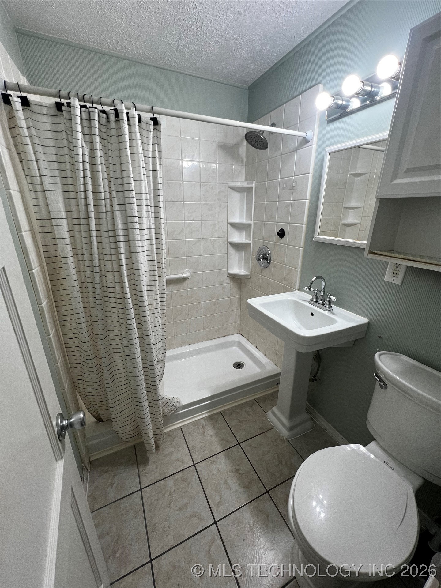 2109 Haskell Boulevard Property Photo 11