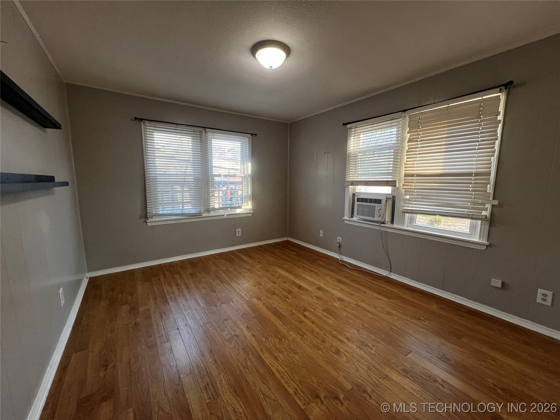 2109 Haskell Boulevard Property Photo 14