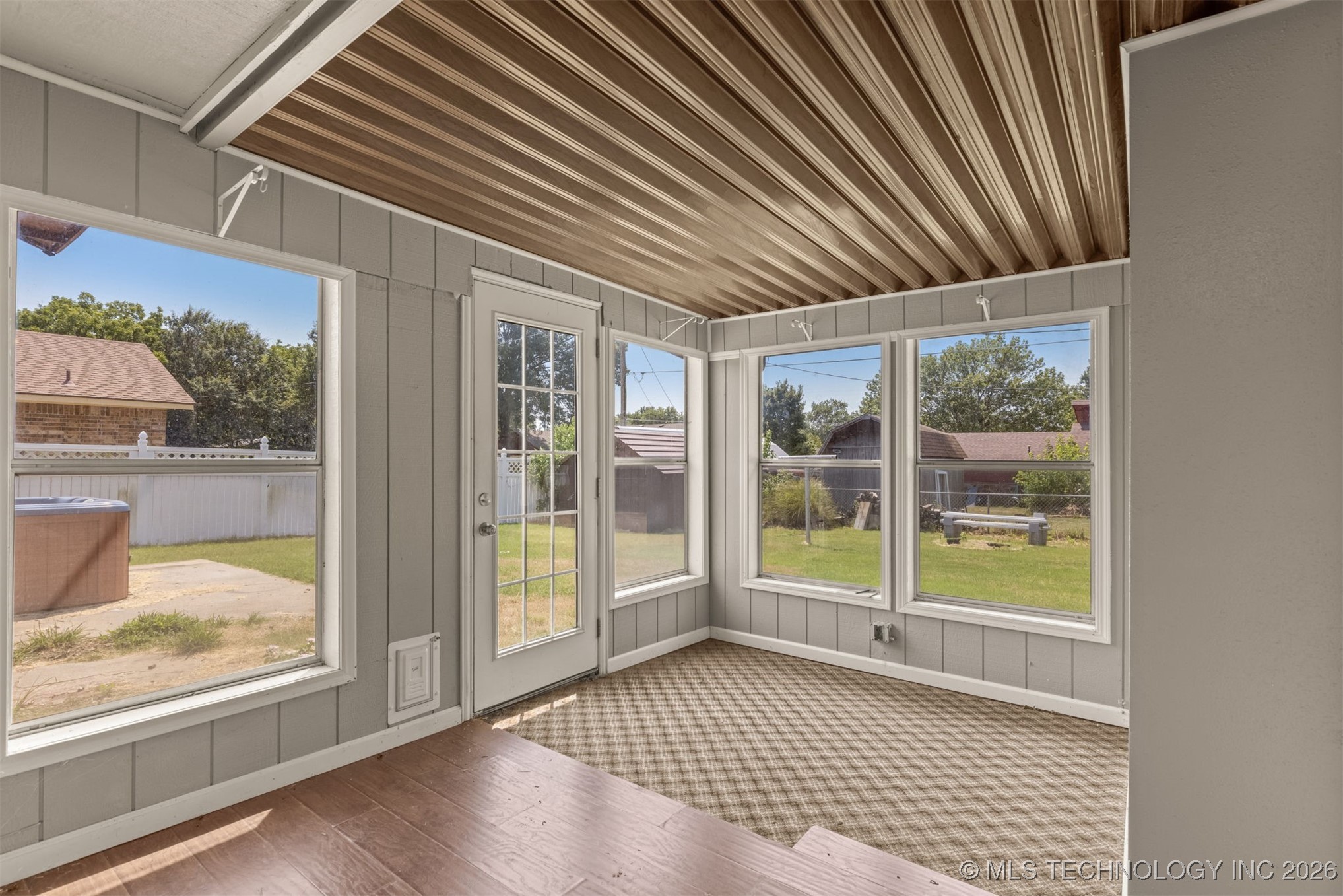 405 Mockingbird Lane Property Photo 38