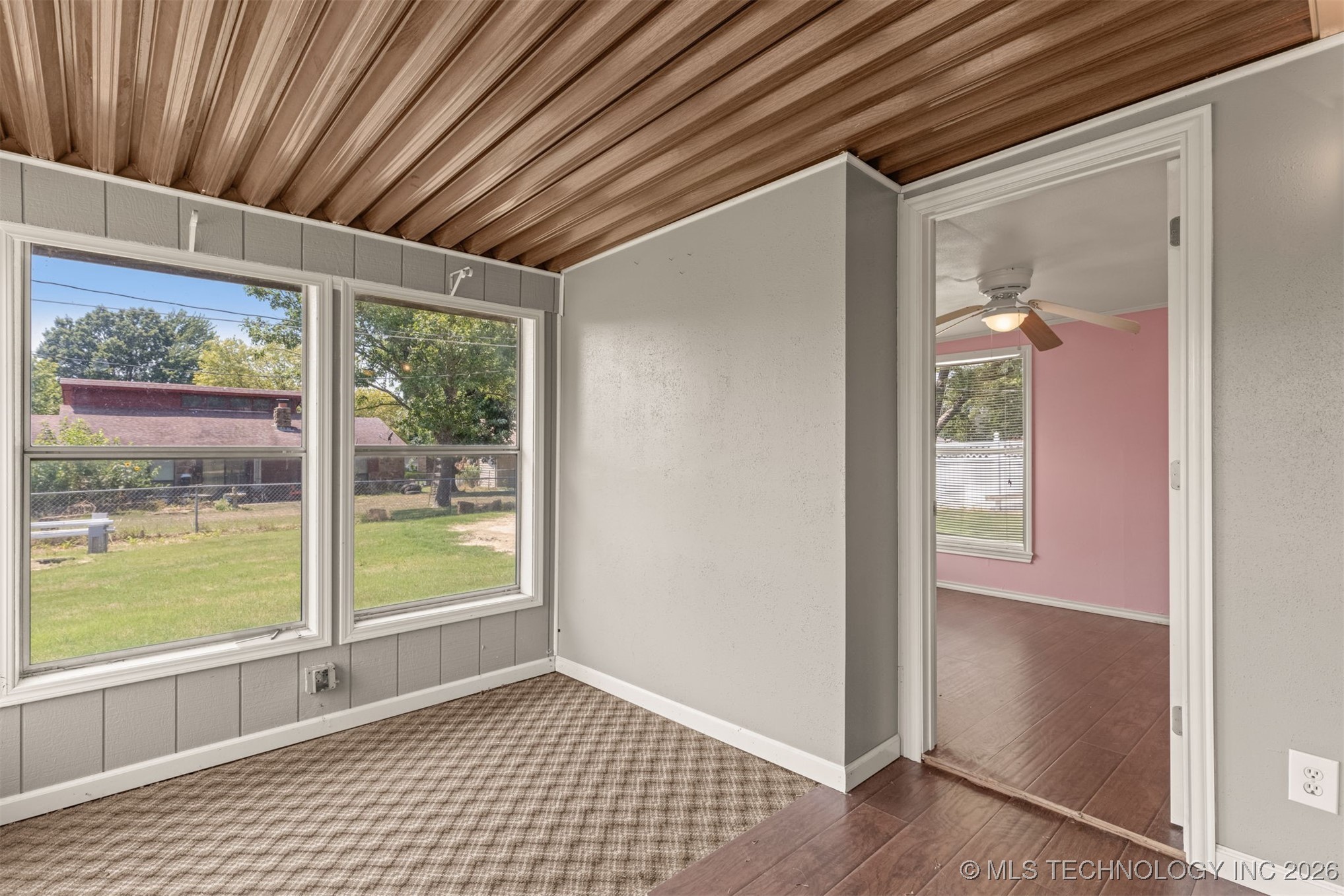 405 Mockingbird Lane Property Photo 39