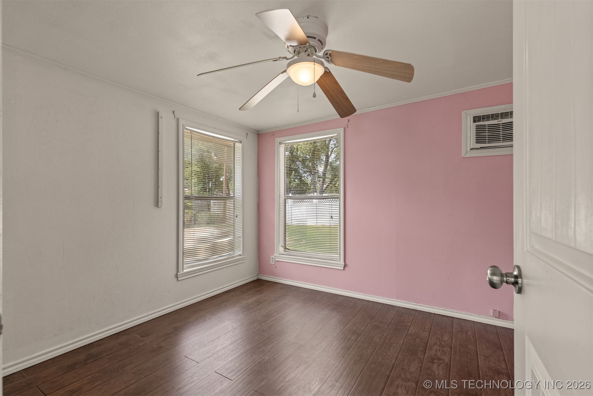 405 Mockingbird Lane Property Photo 43