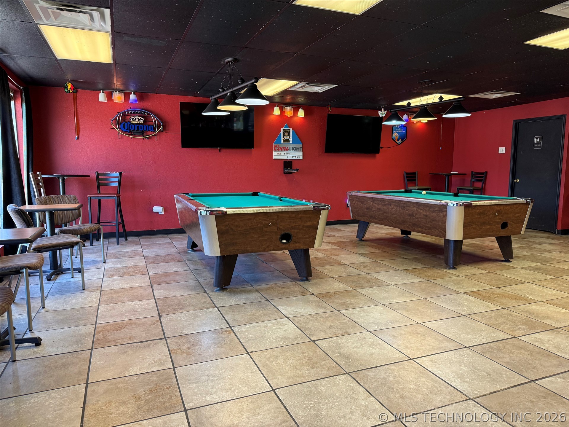 310 S Washington Property Photo 18