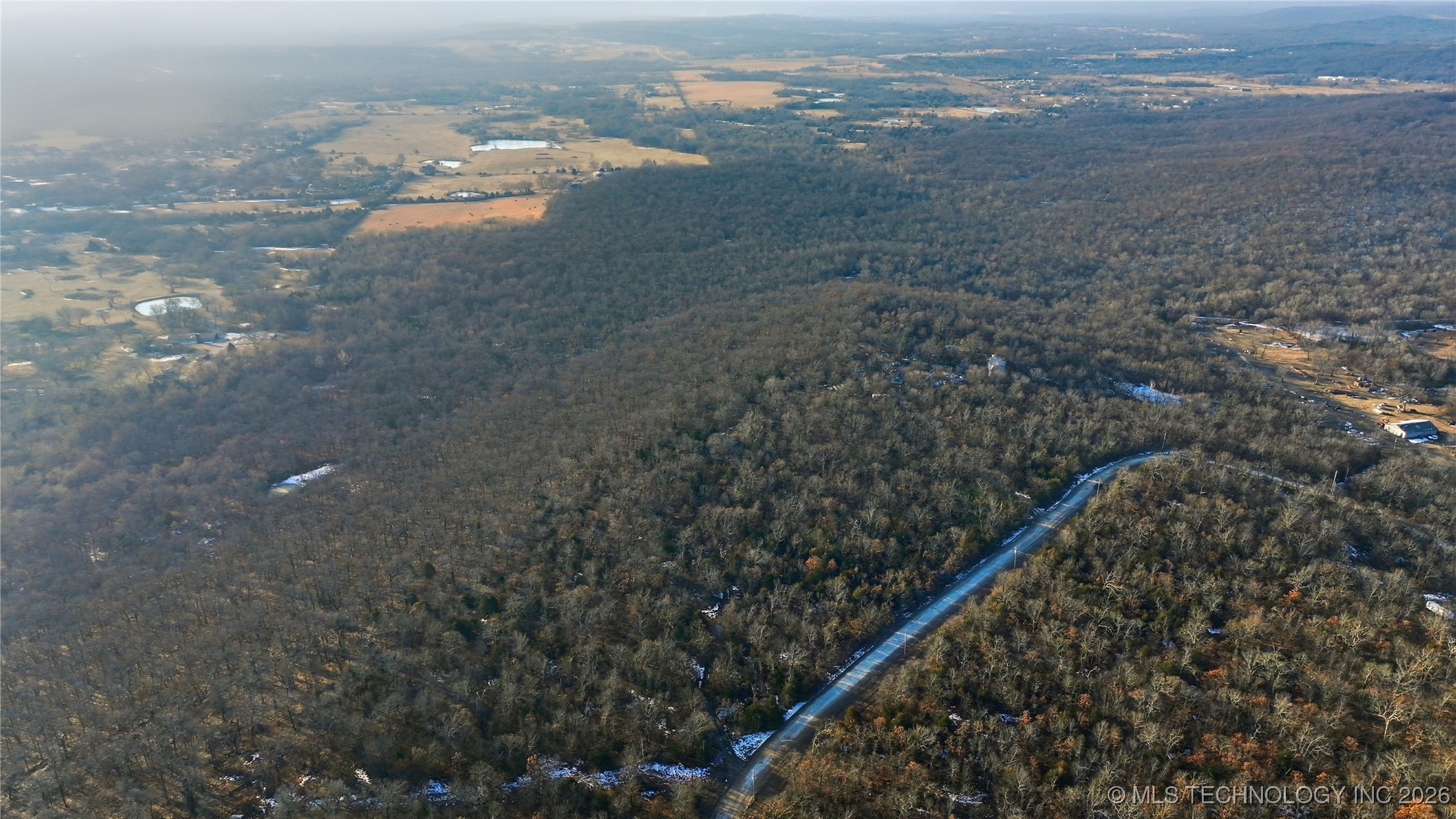 1898 Tulsa Mountain Ranch Road Property Photo 3