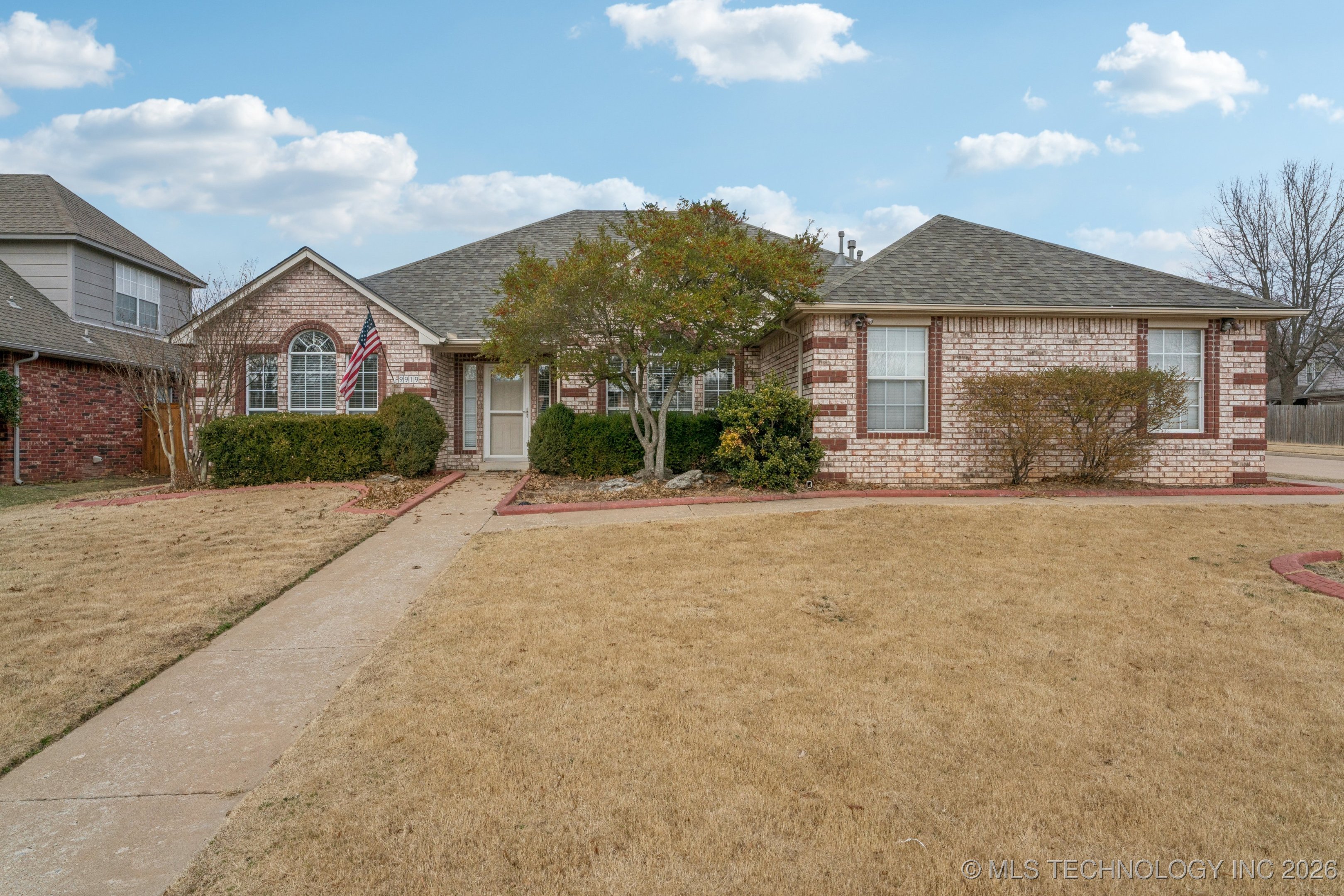 9919 E 123rd Street S Property Photo 1