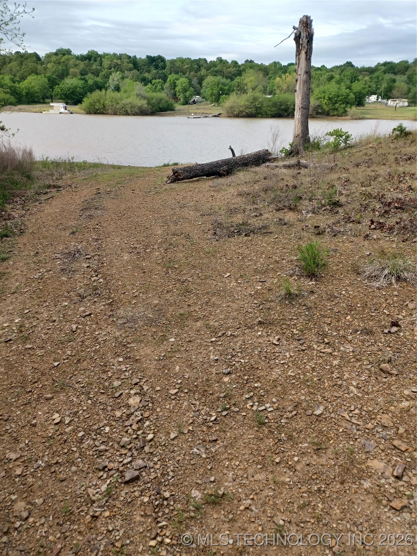 Flounder Property Photo 16