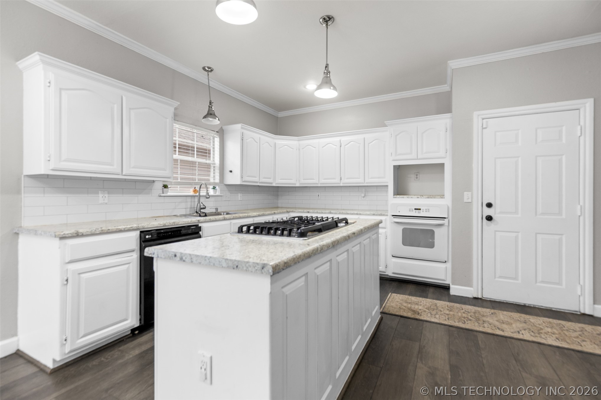 2412 W Vicksburg Street Property Photo 13