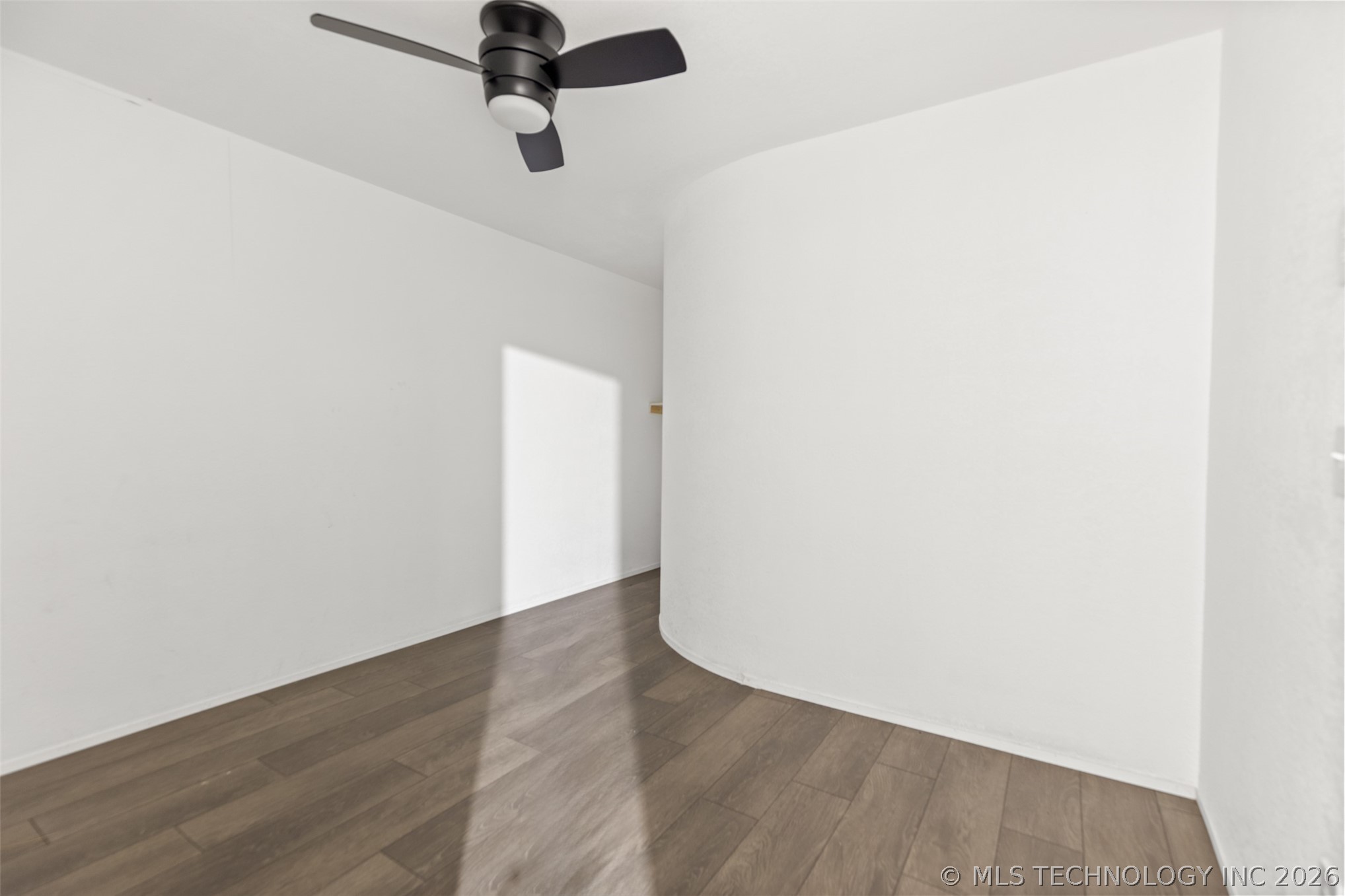 2412 W Vicksburg Street Property Photo 21