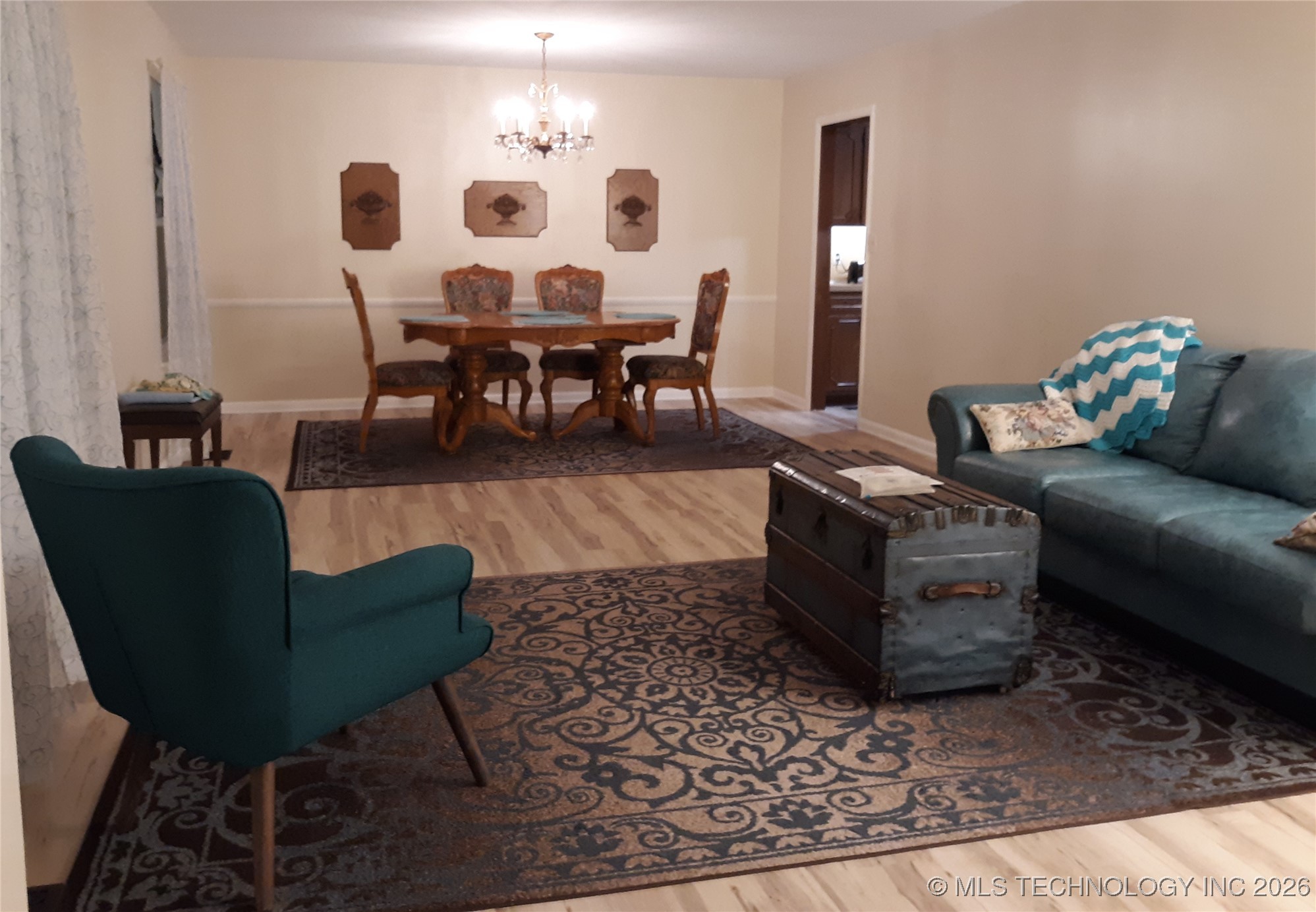 5837 E 62nd Place Property Photo 4