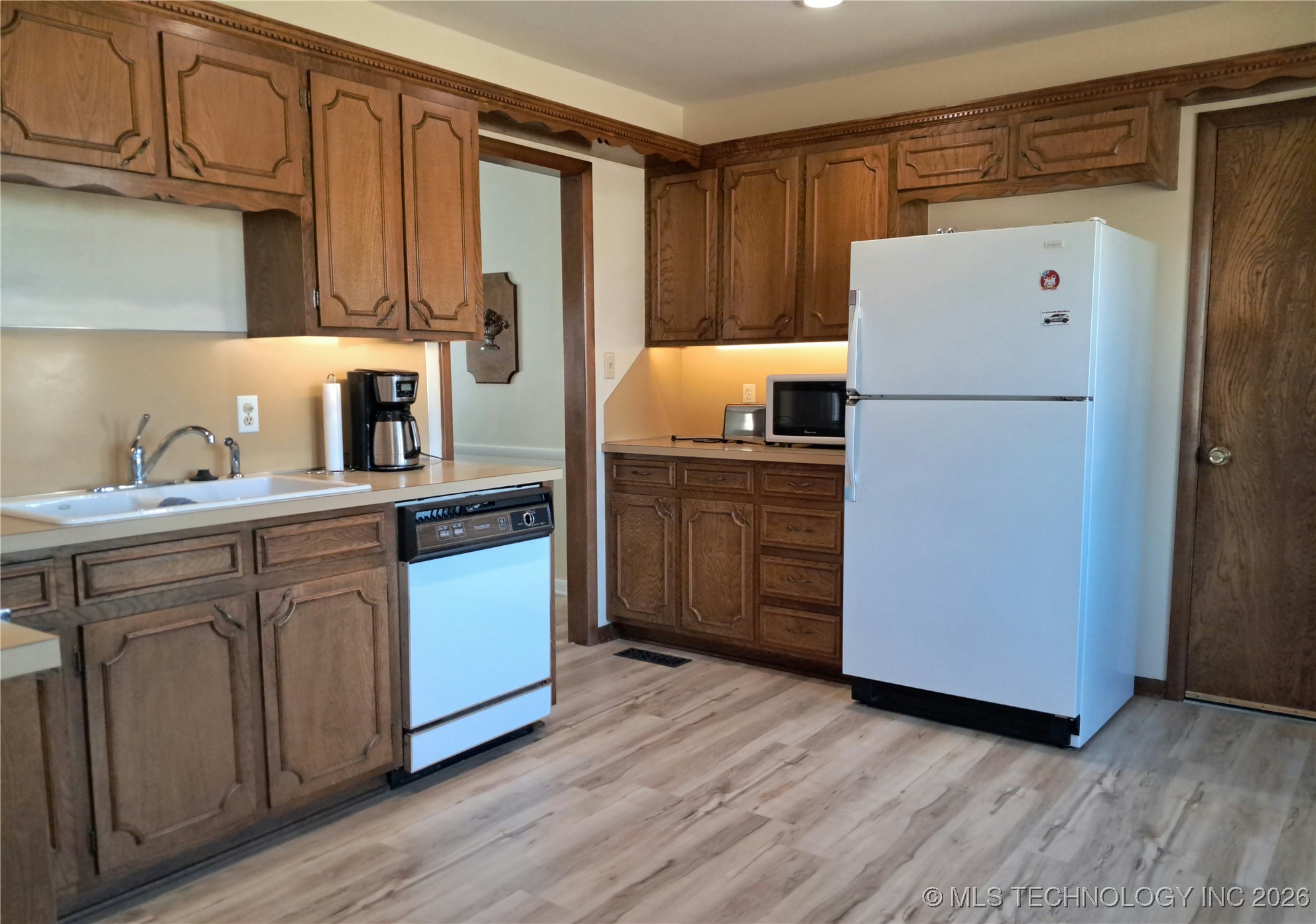 5837 E 62nd Place Property Photo 8