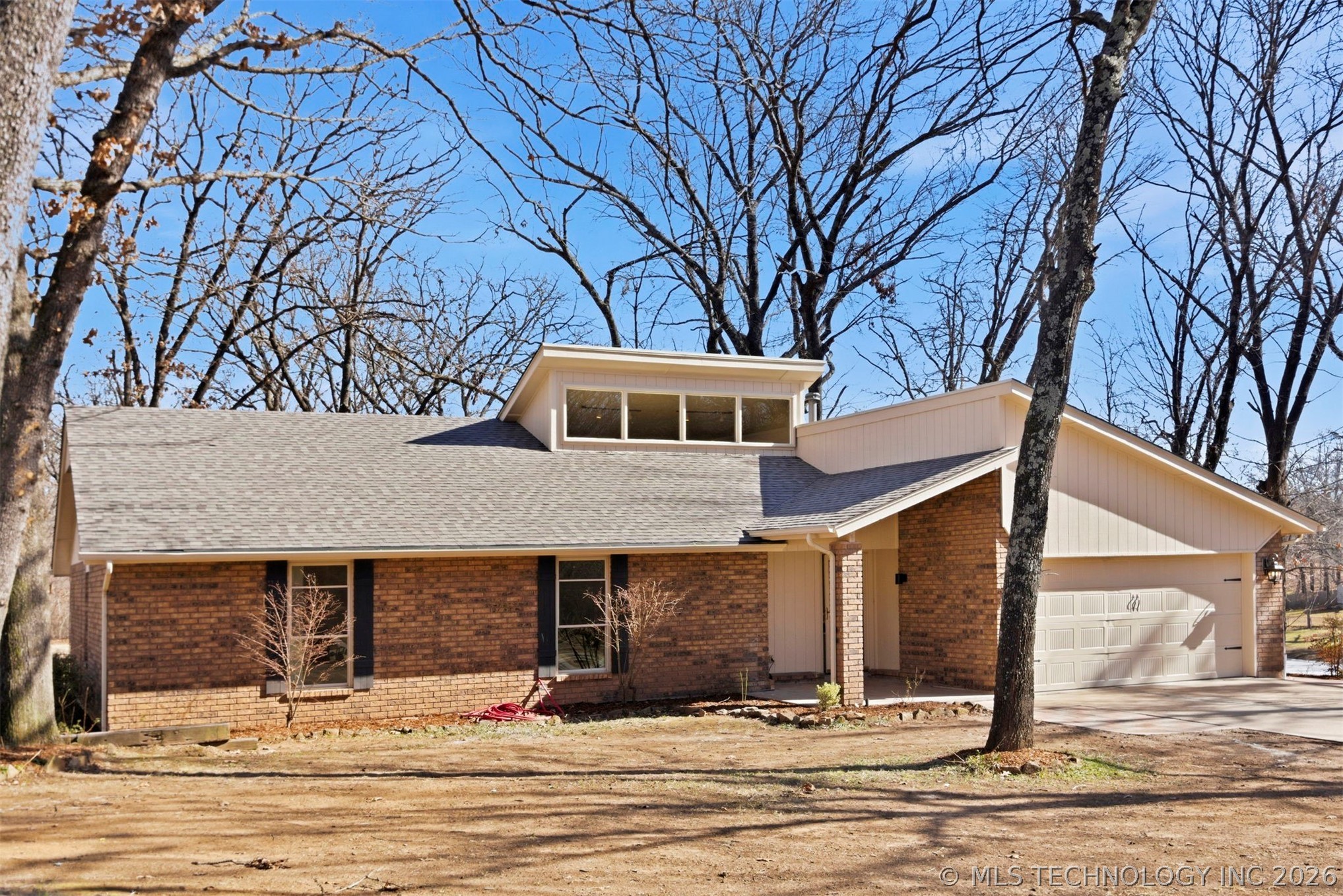 11607 S 5th Street Property Photo 2